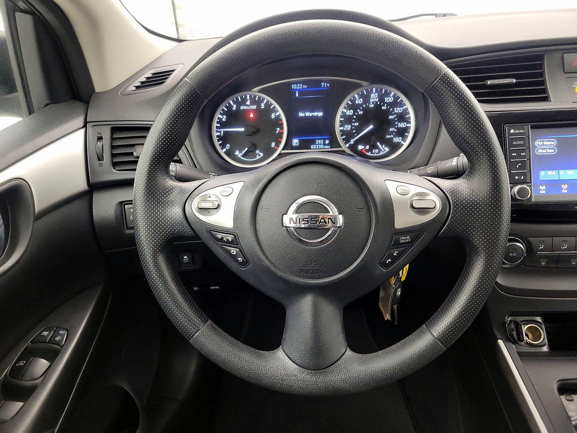 Thumbnail: 2019 Nissan Sentra - 10