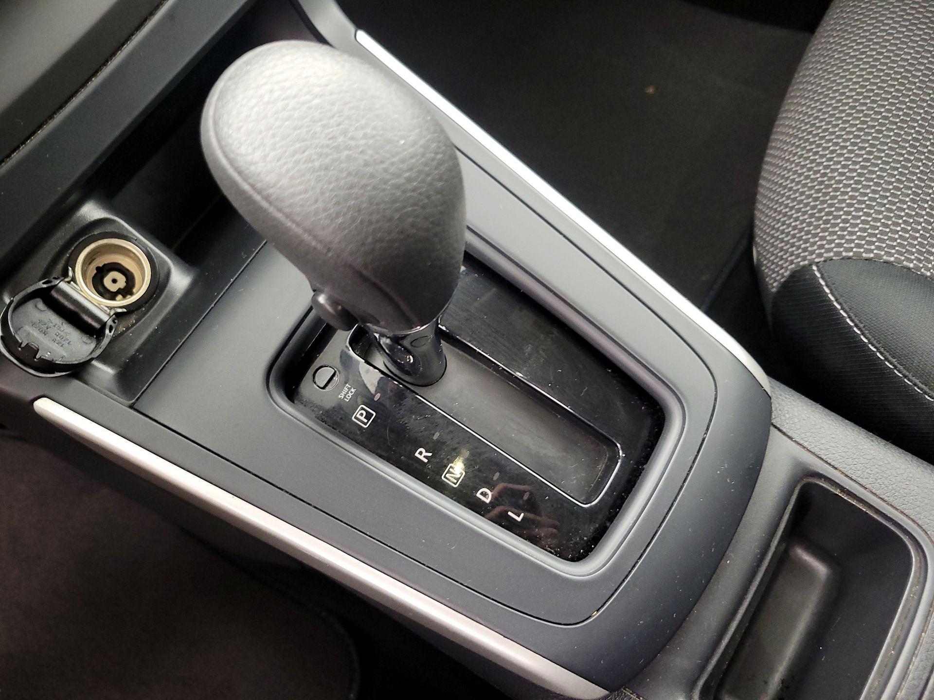 Thumbnail: 2019 Nissan Sentra - 17