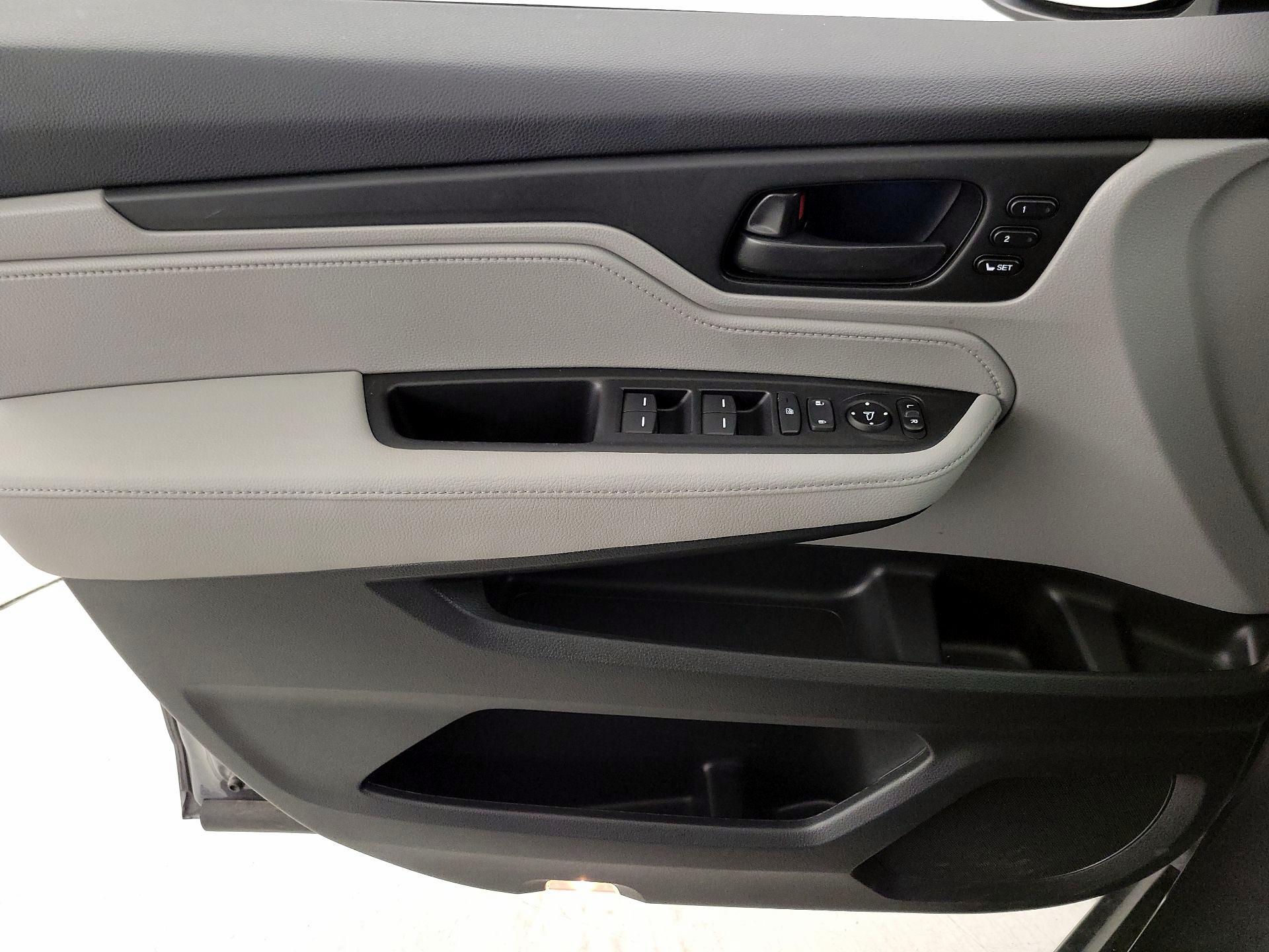 Thumbnail: 2022 Honda Odyssey - 12