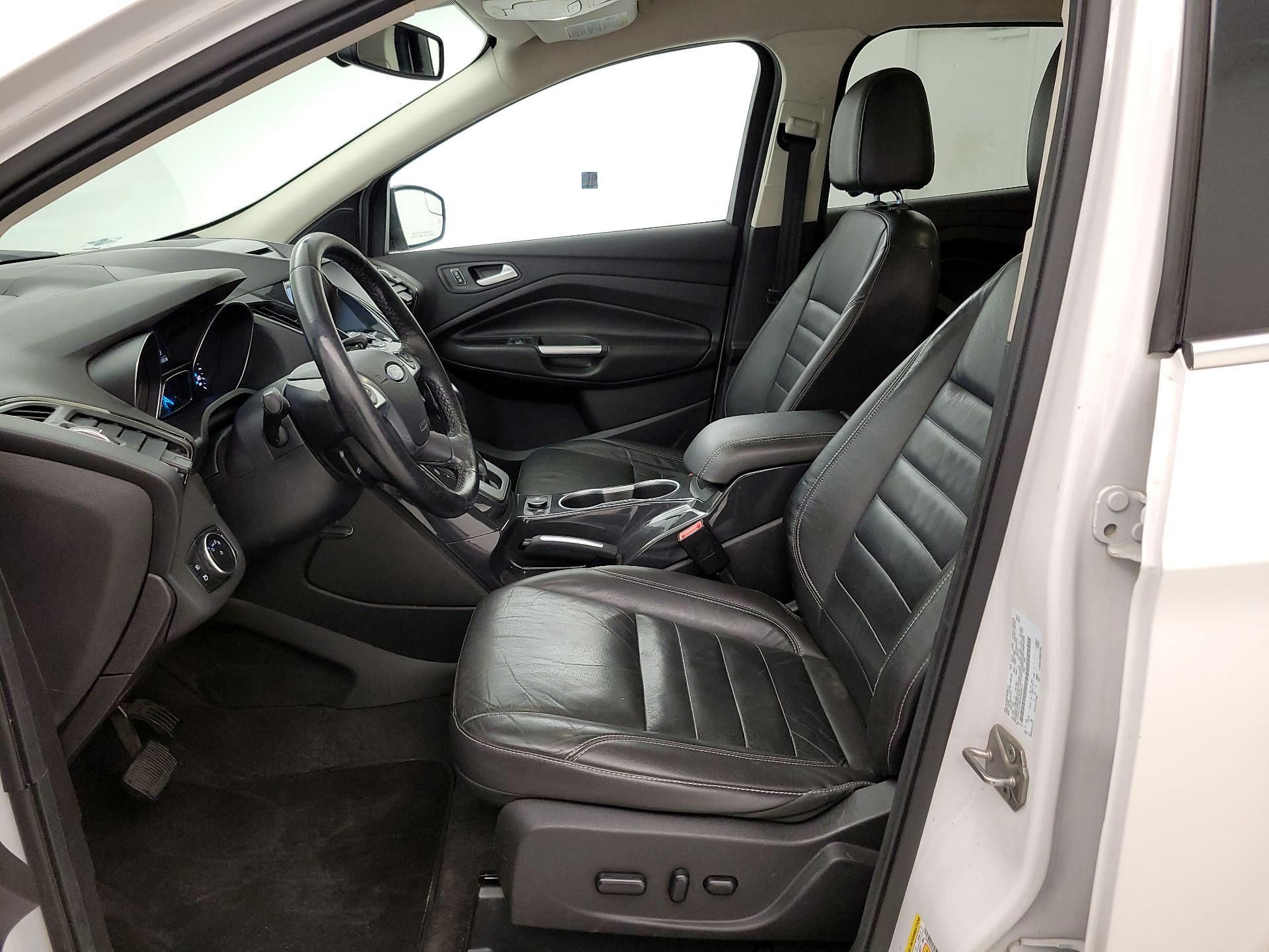 Thumbnail: 2016 Ford Escape - 11