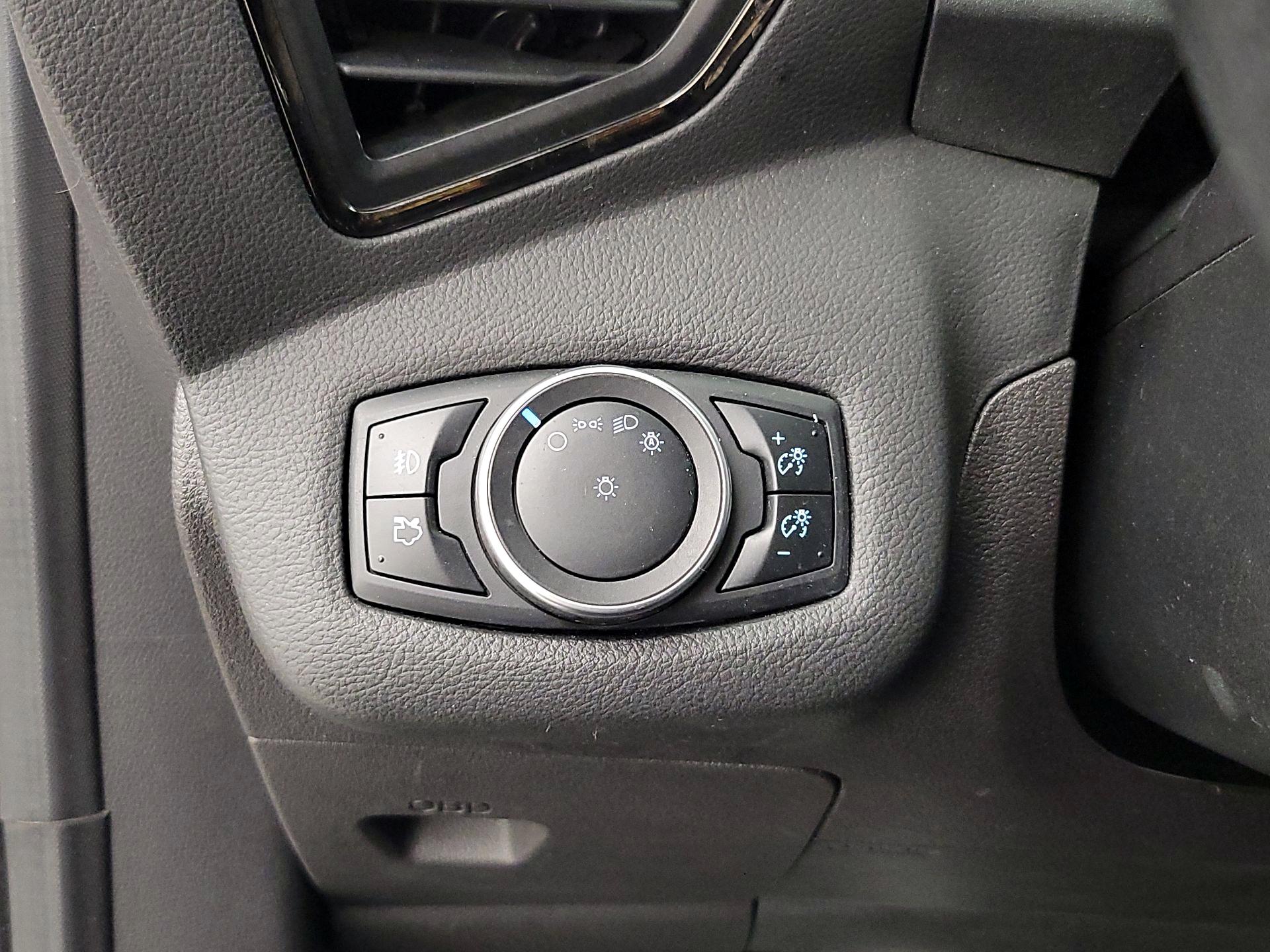 Thumbnail: 2016 Ford Escape - 13