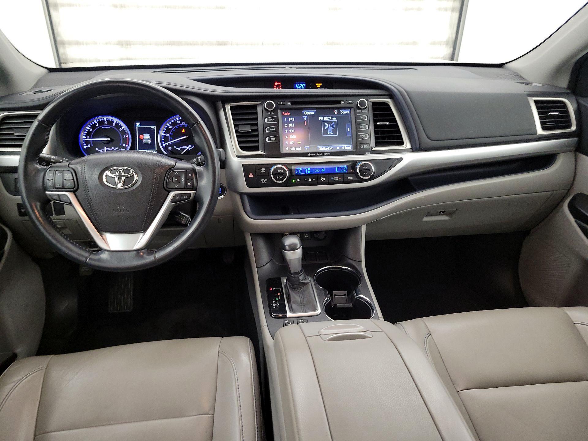 Thumbnail: 2018 Toyota Highlander - 9