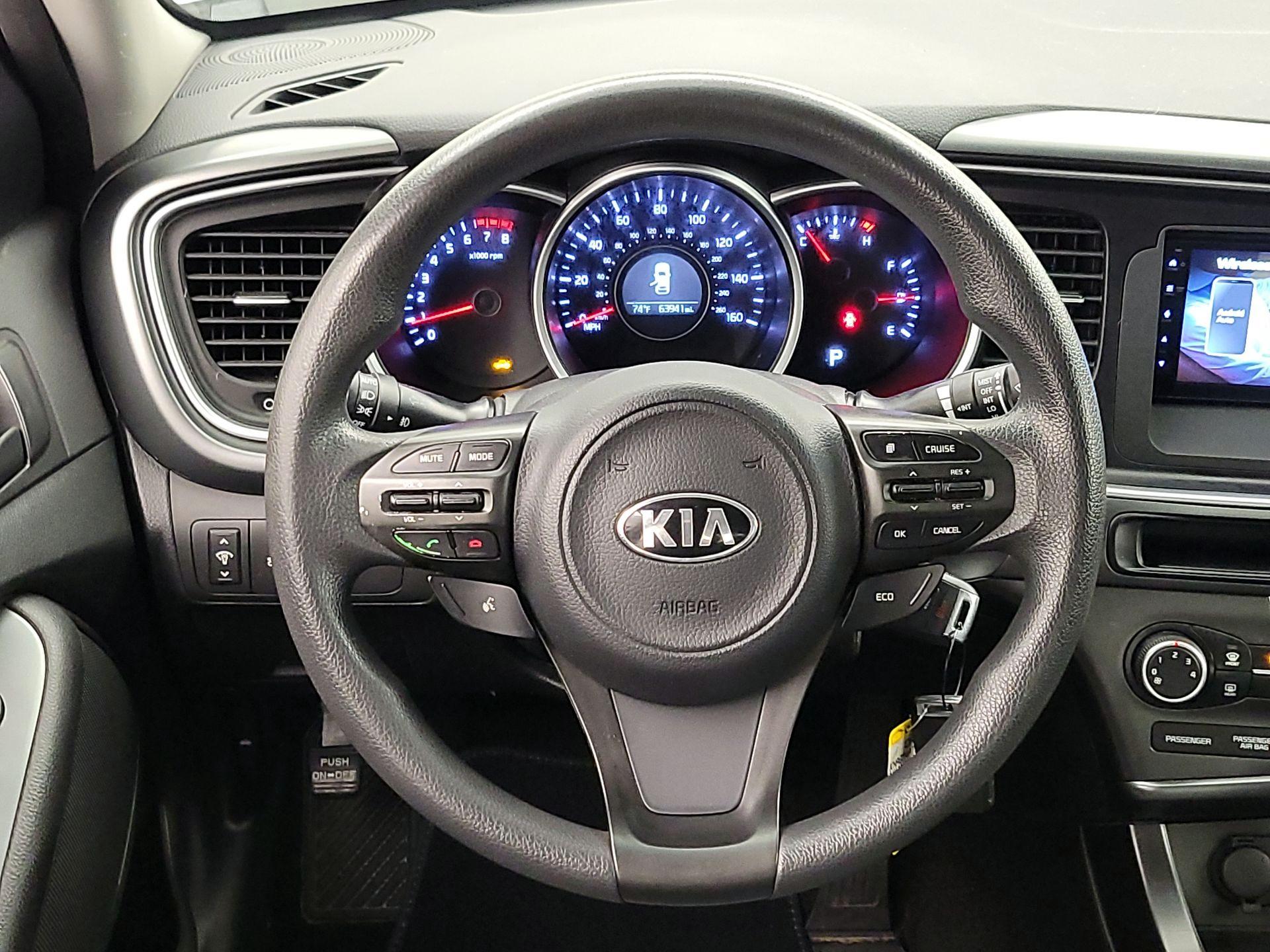 Thumbnail: 2015 Kia Optima - 10