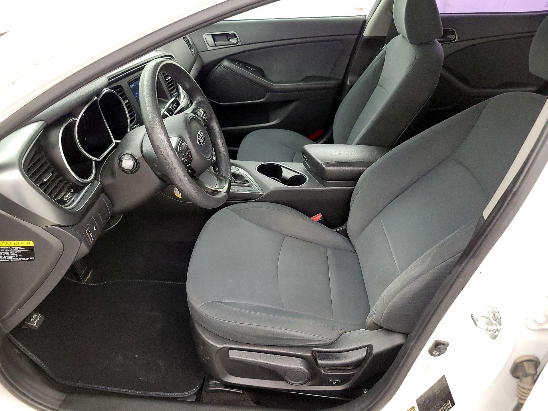 Thumbnail: 2015 Kia Optima - 11