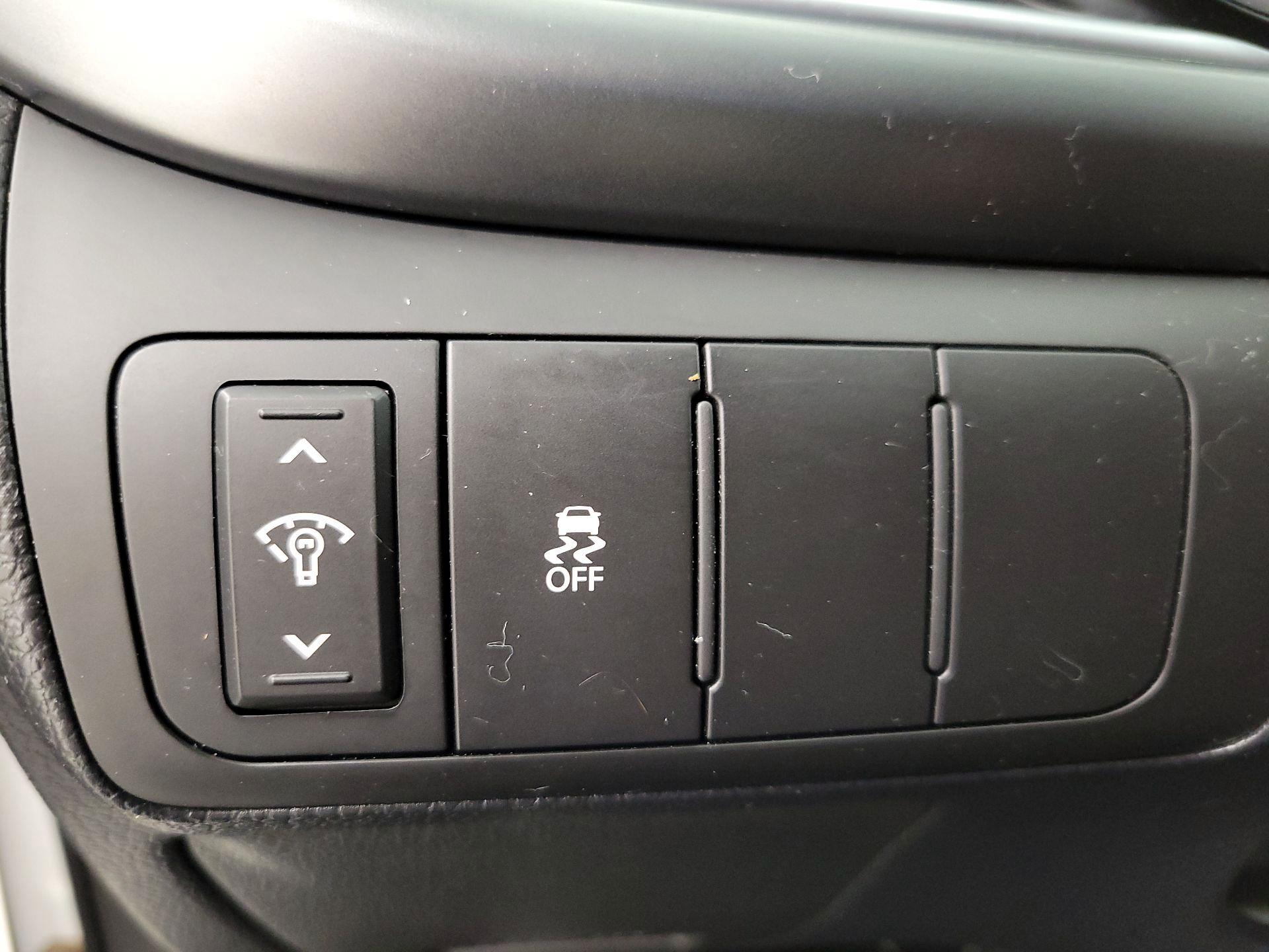 Thumbnail: 2015 Kia Optima - 13