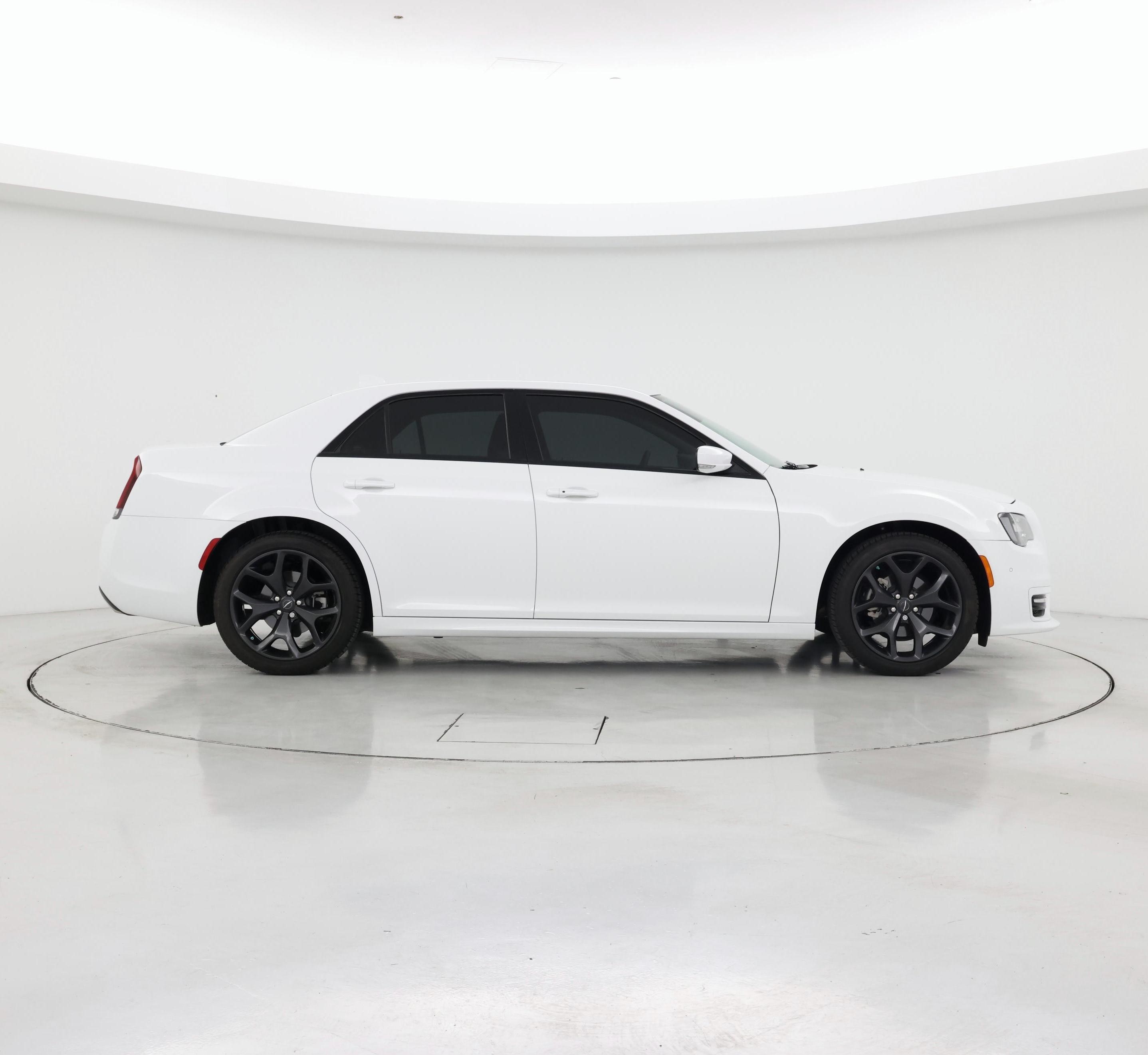 Thumbnail: 2023 Chrysler 300 - 7