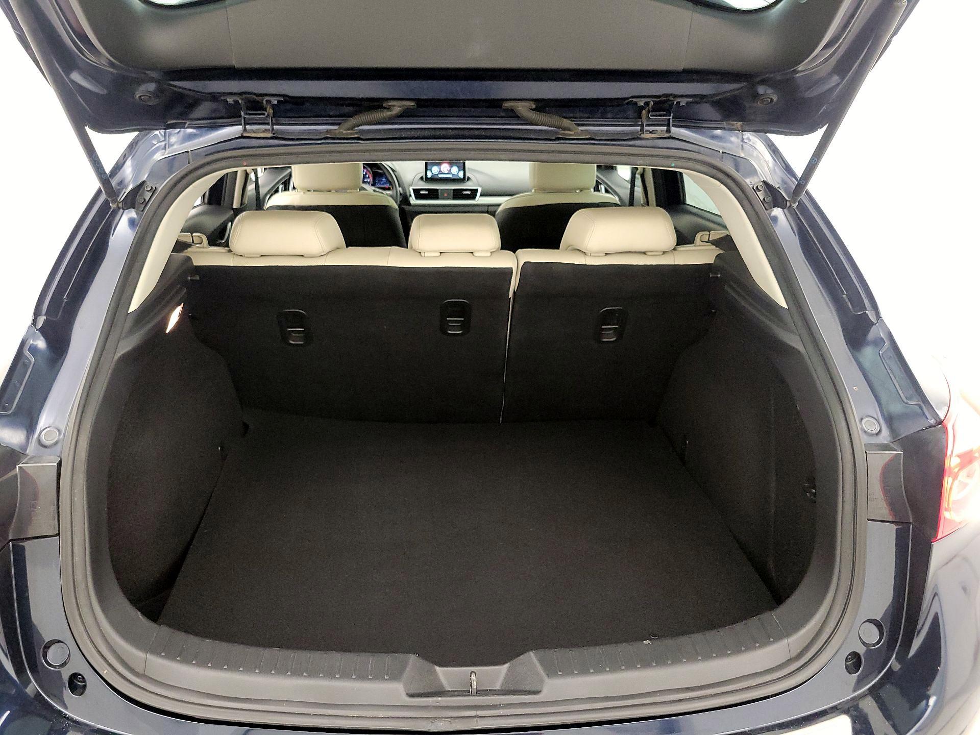 Thumbnail: 2016 Mazda Mazda3 - 20