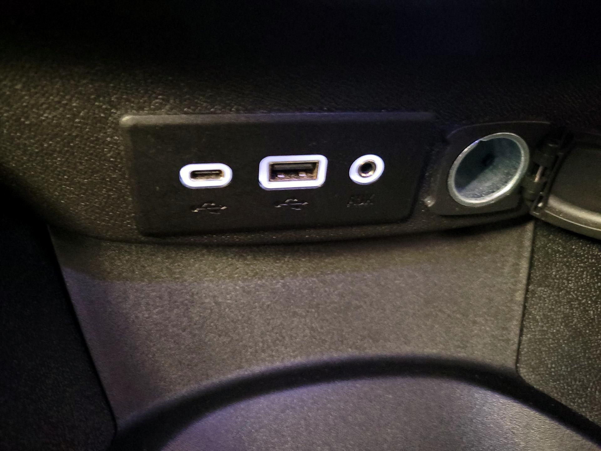 Thumbnail: 2019 Chevrolet Malibu - 18