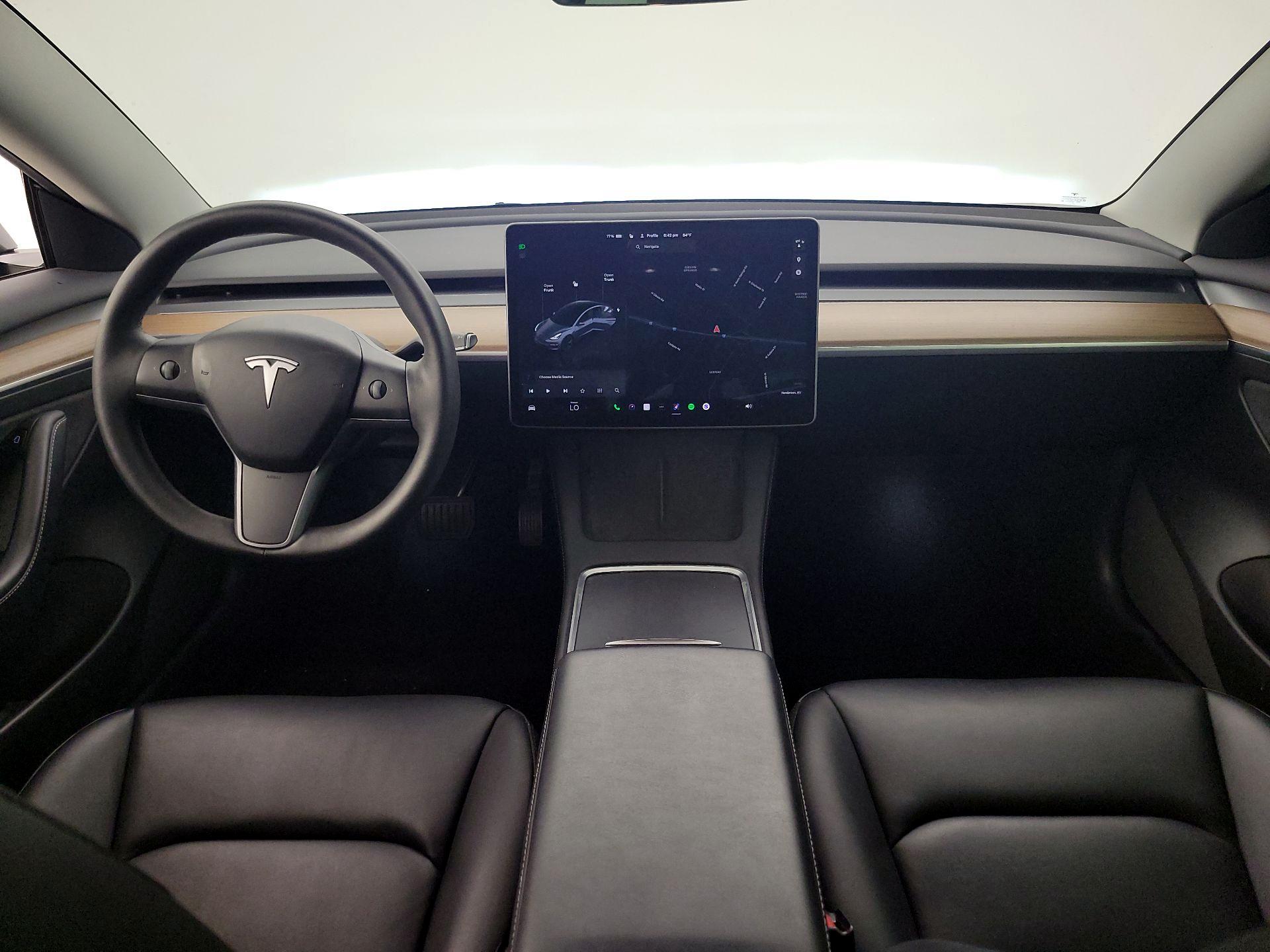 Thumbnail: 2023 Tesla Model 3 - 9
