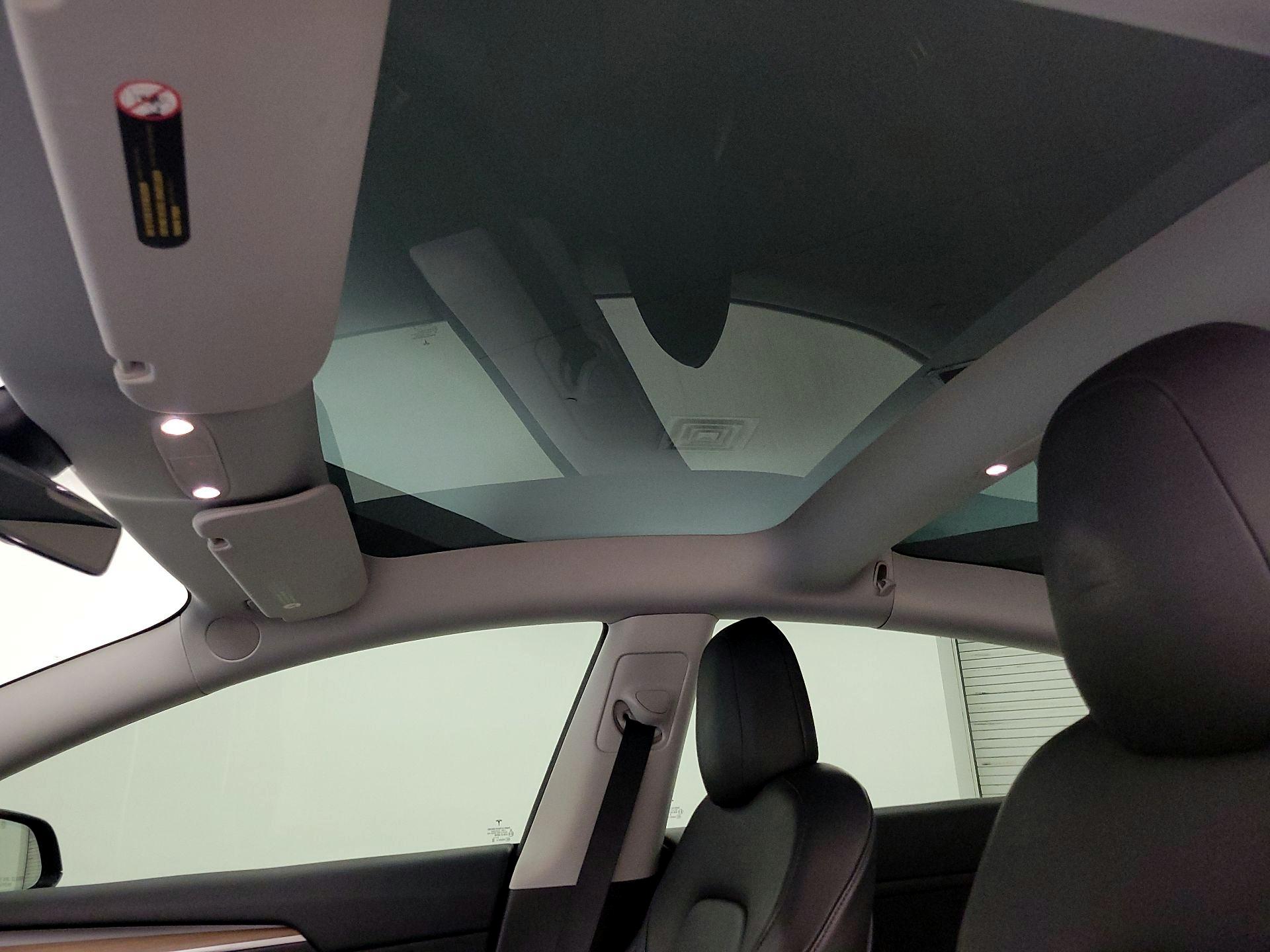 Thumbnail: 2023 Tesla Model 3 - 18