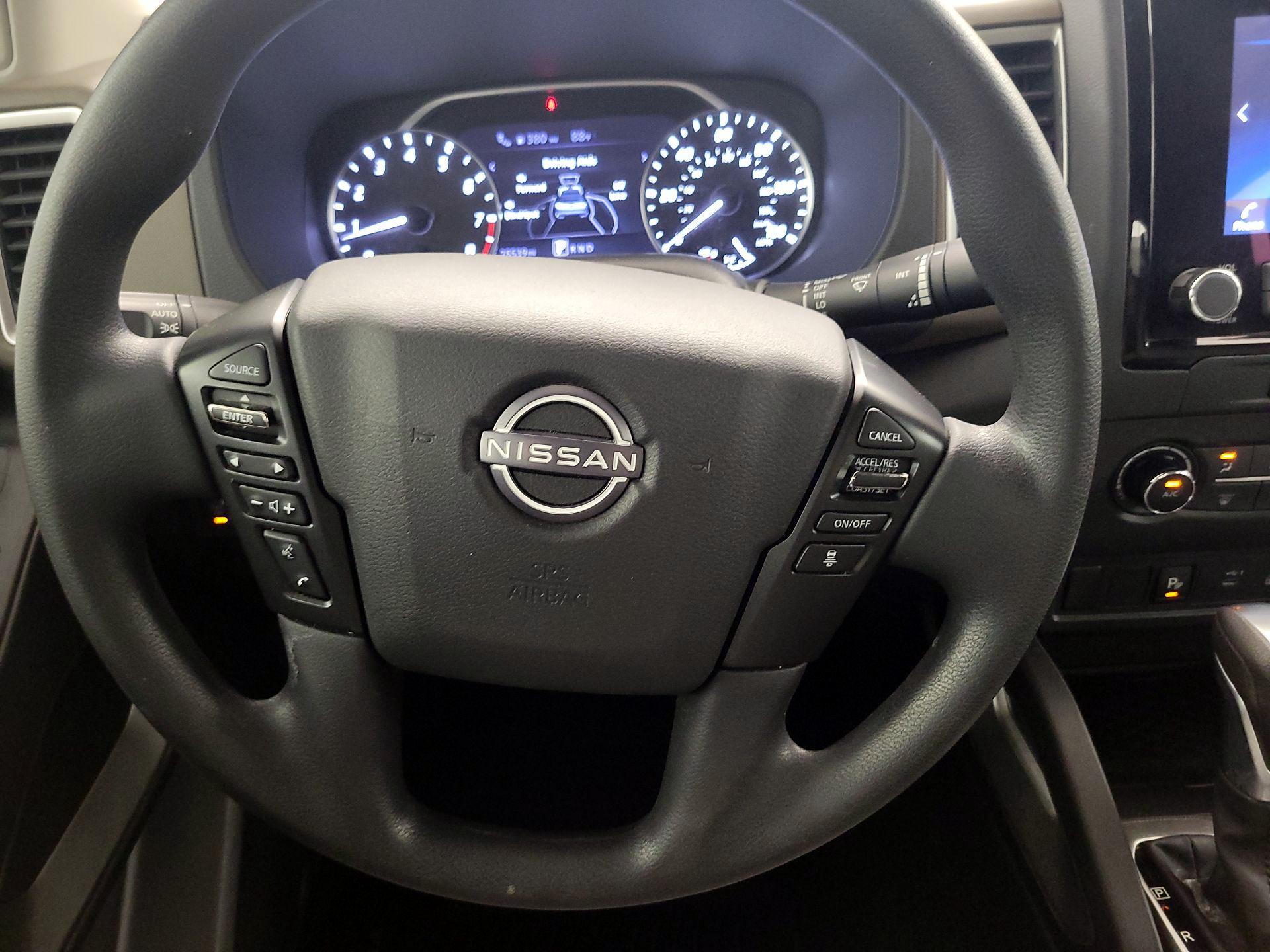 Thumbnail: 2022 Nissan Frontier - 10