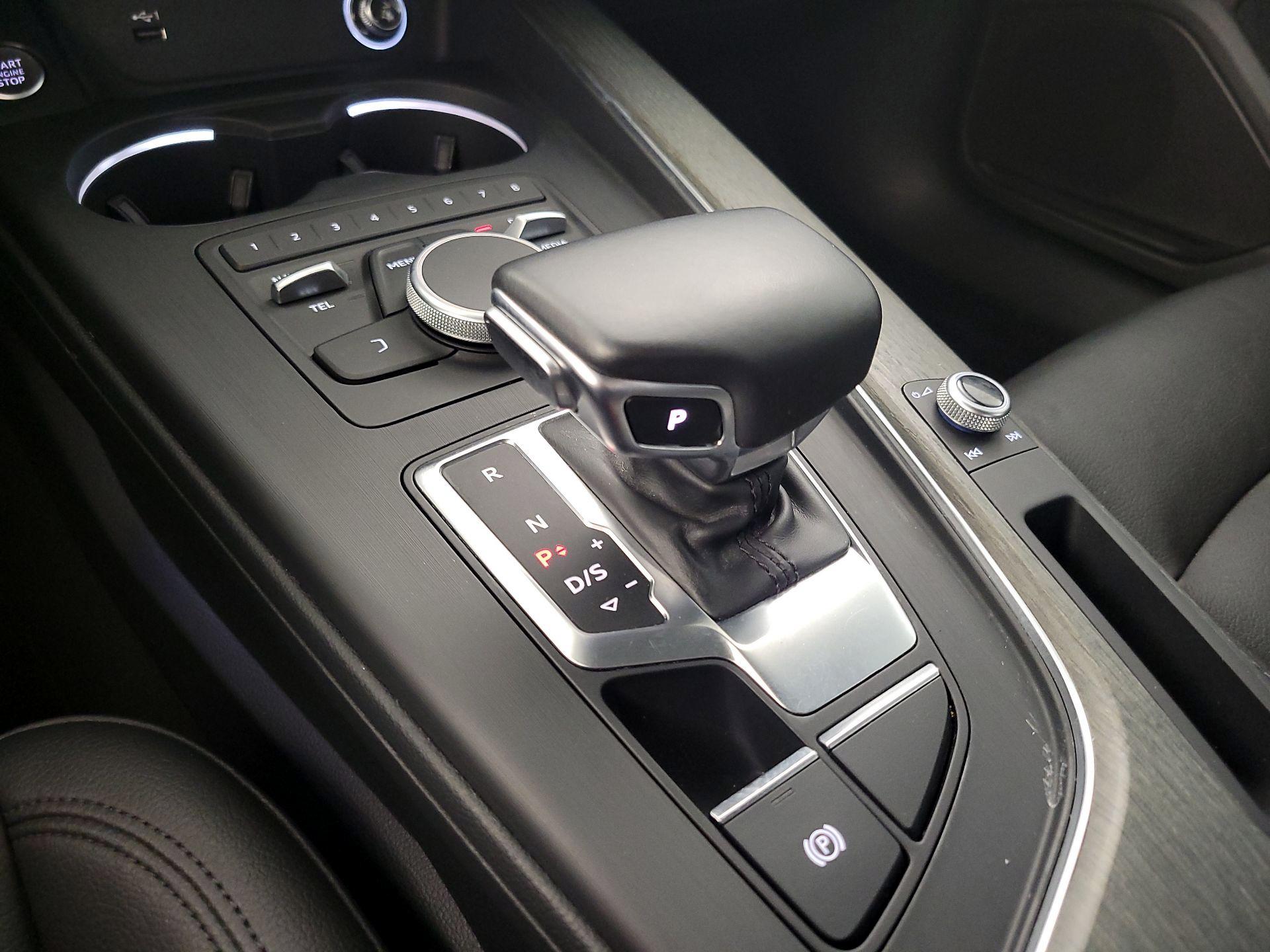 Thumbnail: 2019 Audi A4 - 17