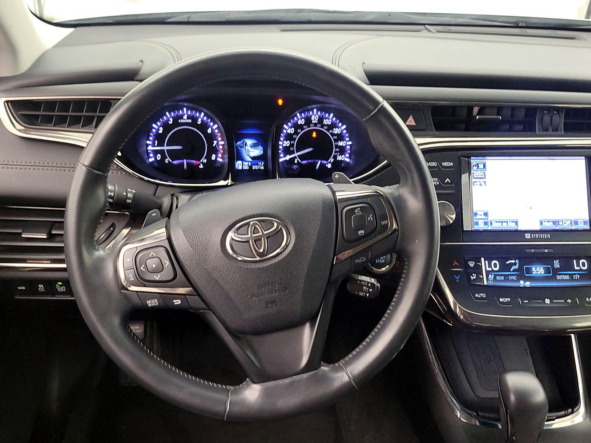 Thumbnail: 2013 Toyota Avalon - 10