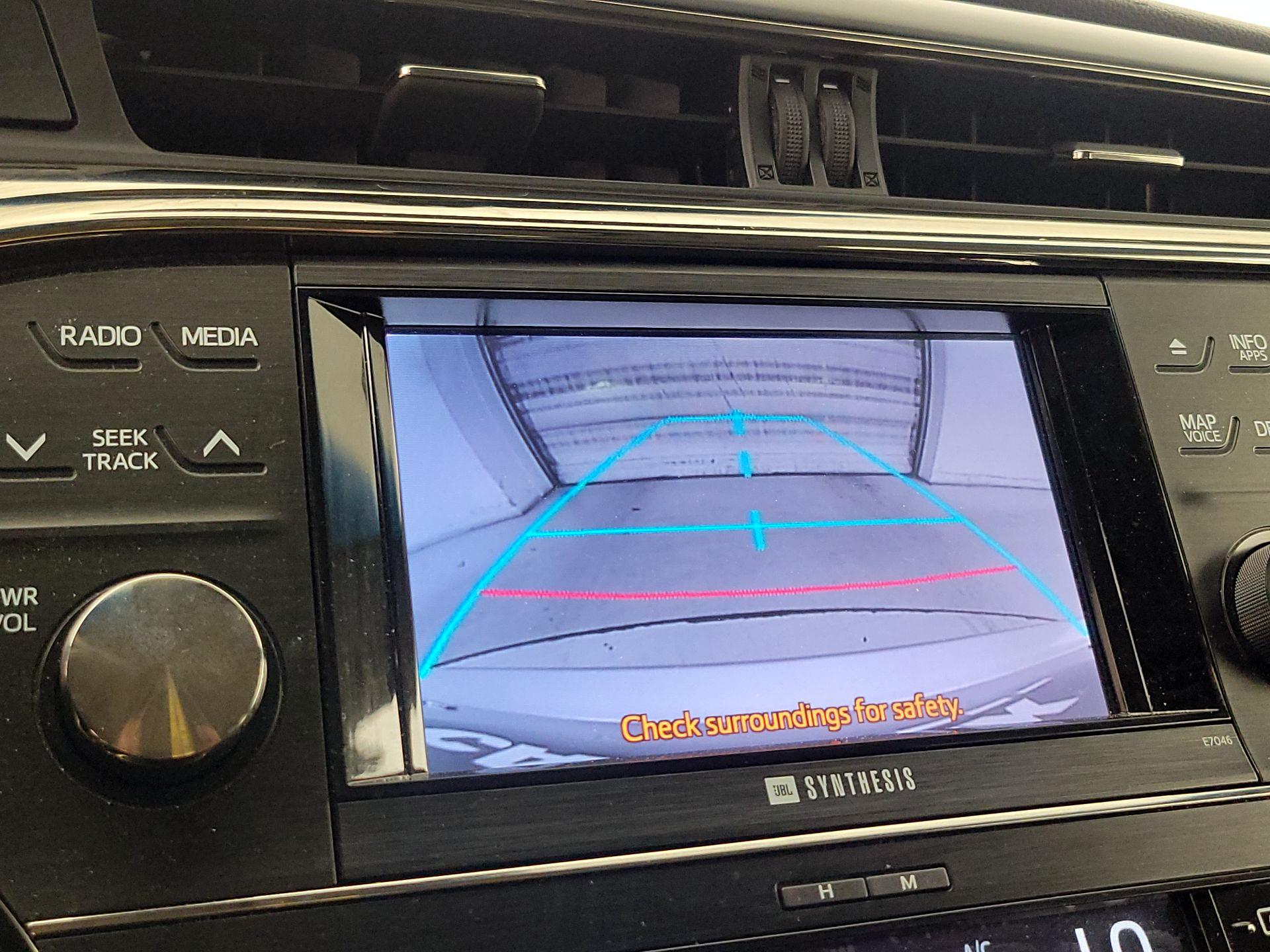 Thumbnail: 2013 Toyota Avalon - 15
