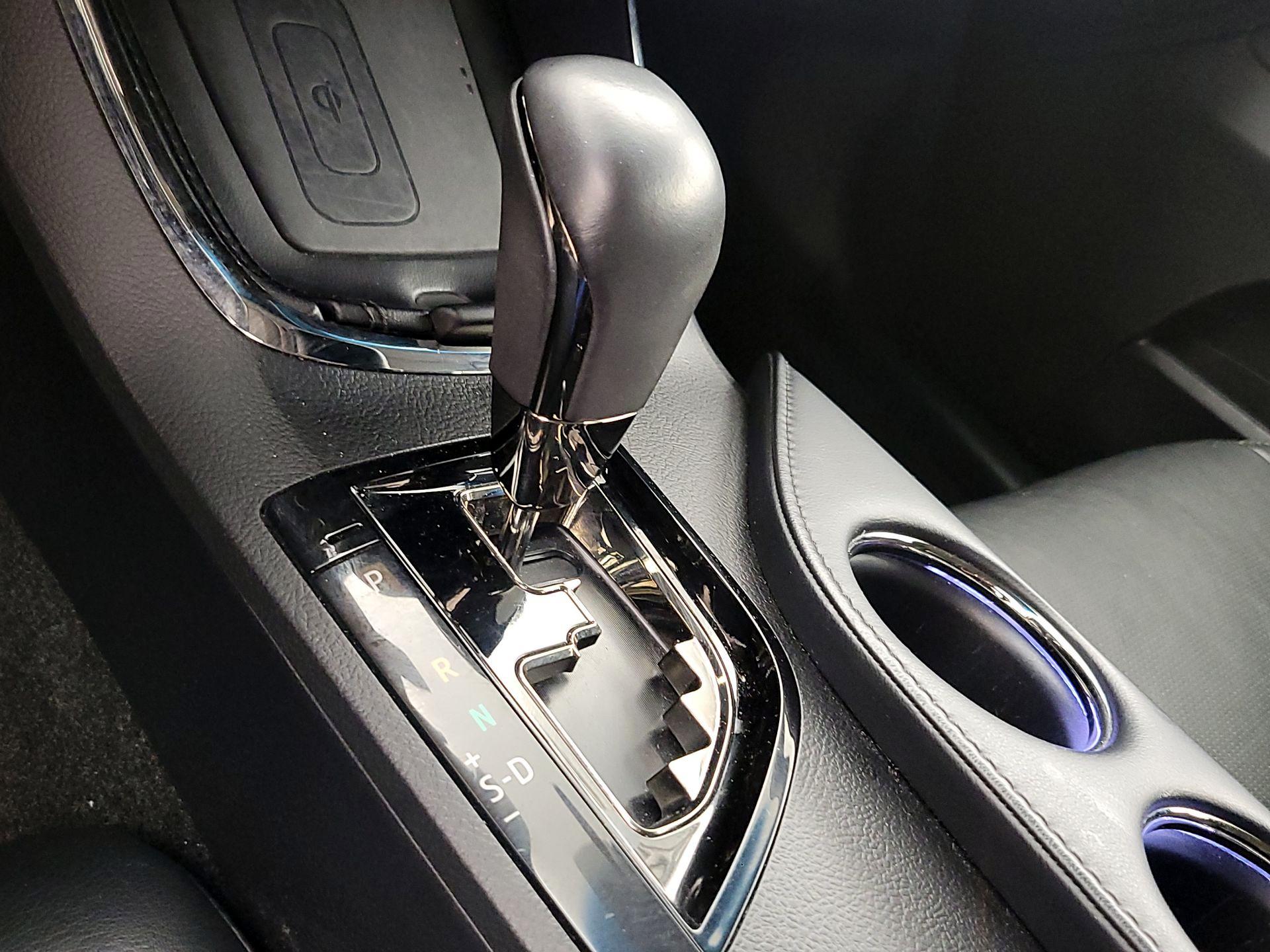 Thumbnail: 2013 Toyota Avalon - 18