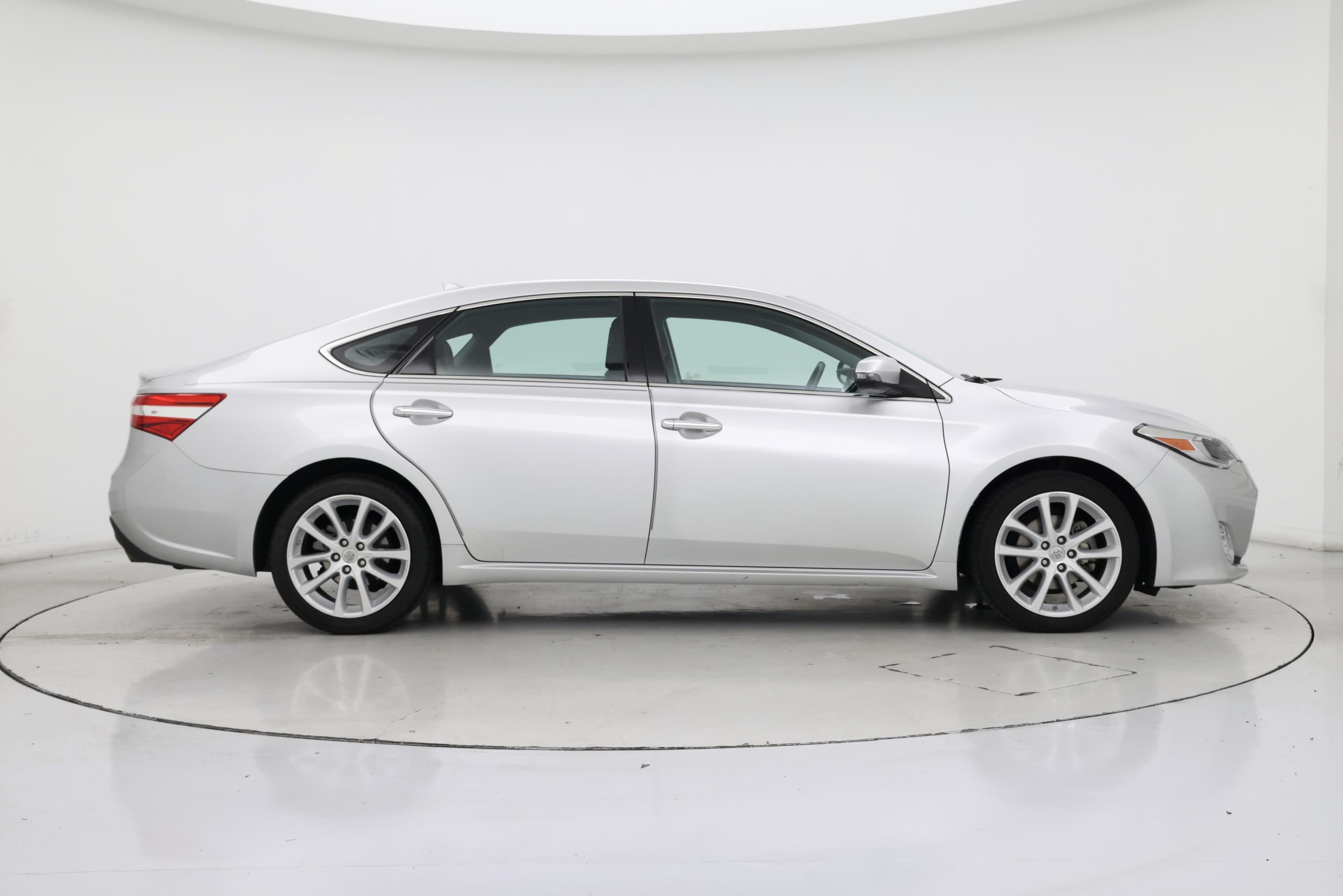 Thumbnail: 2013 Toyota Avalon - 7