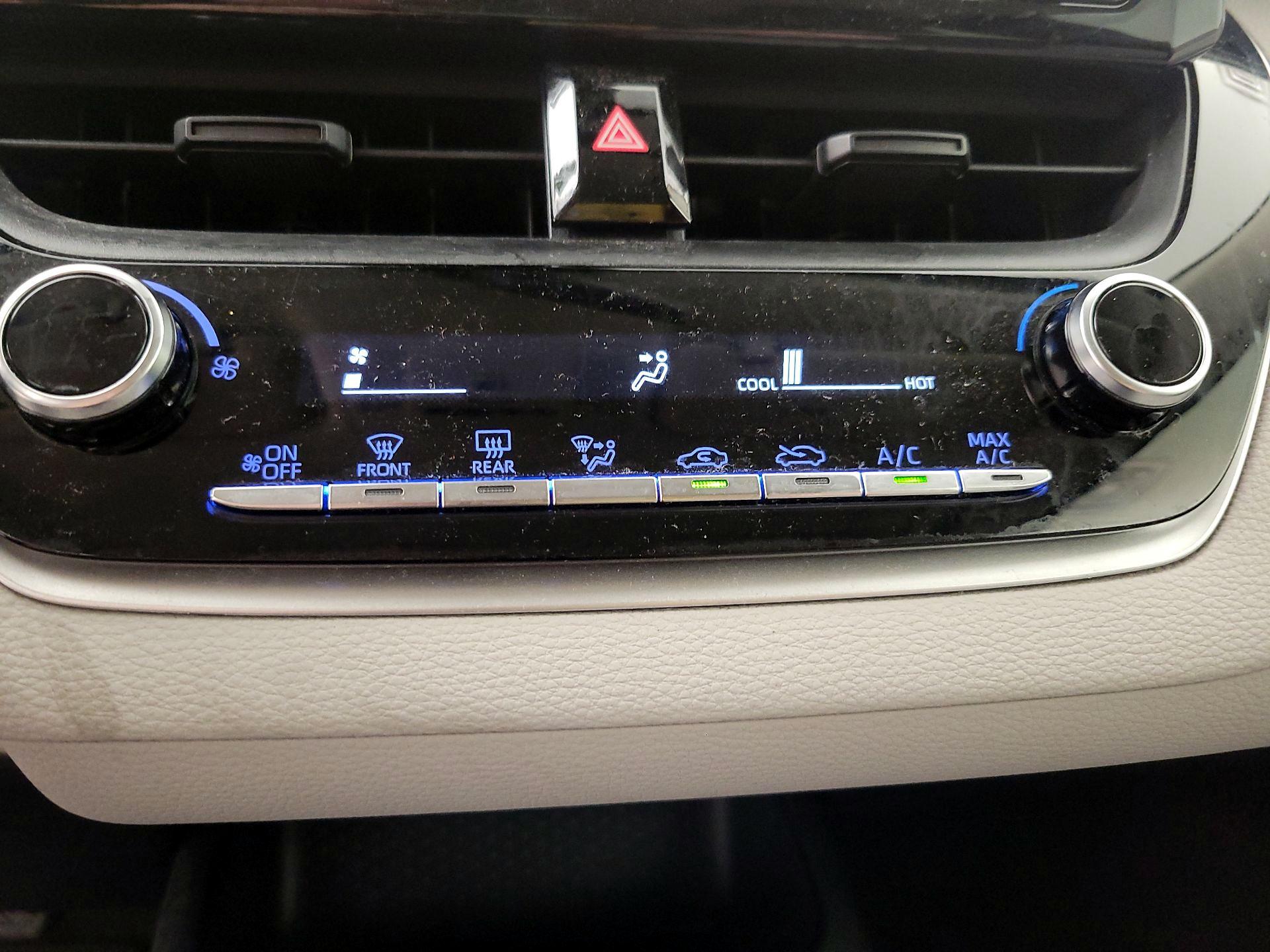 Thumbnail: 2021 Toyota Corolla - 16