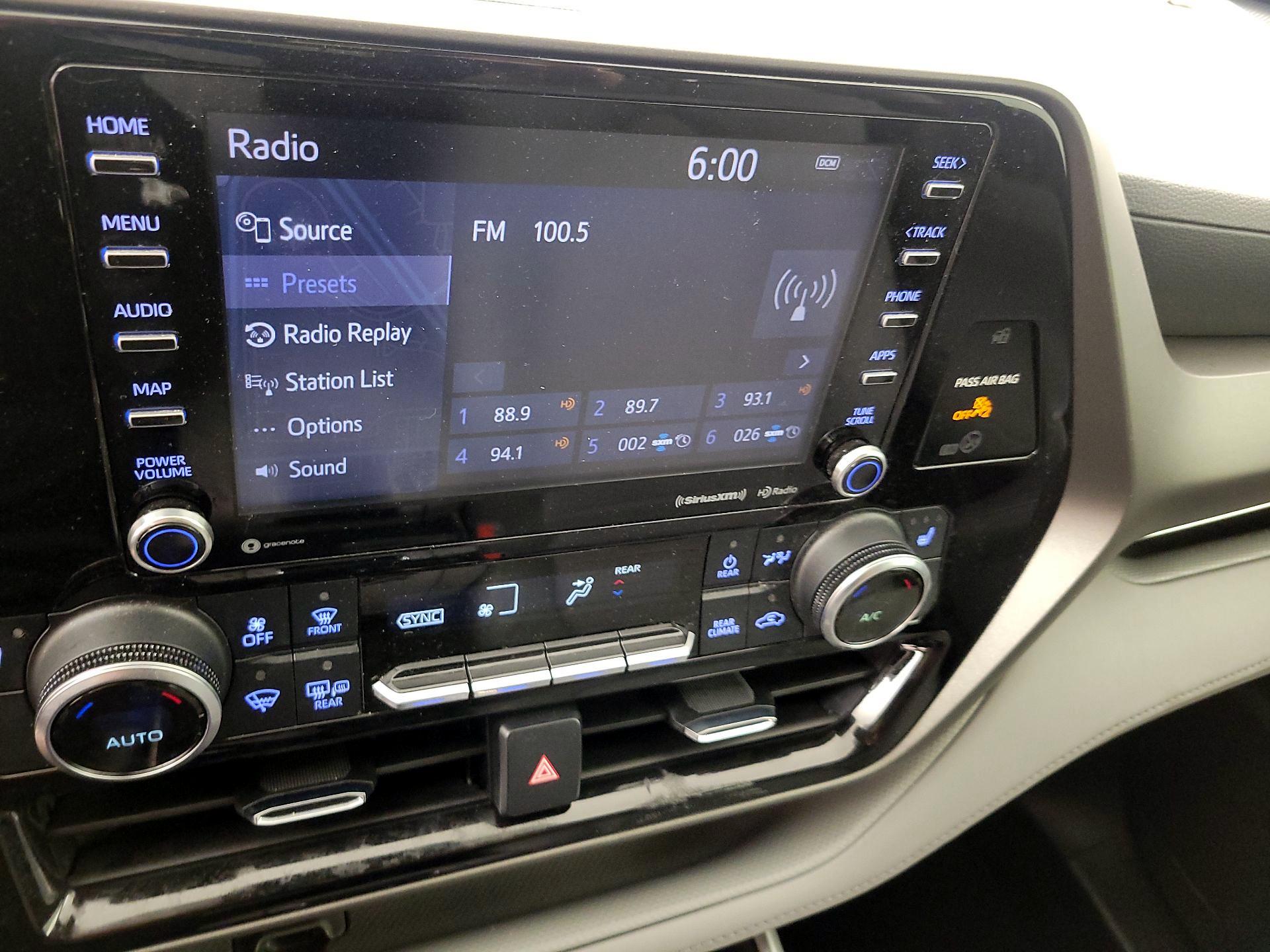 Thumbnail: 2021 Toyota Highlander - 16
