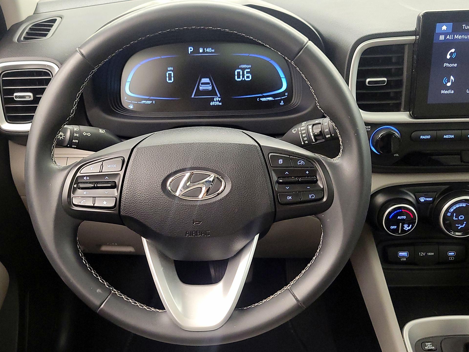 Thumbnail: 2024 Hyundai Venue - 10