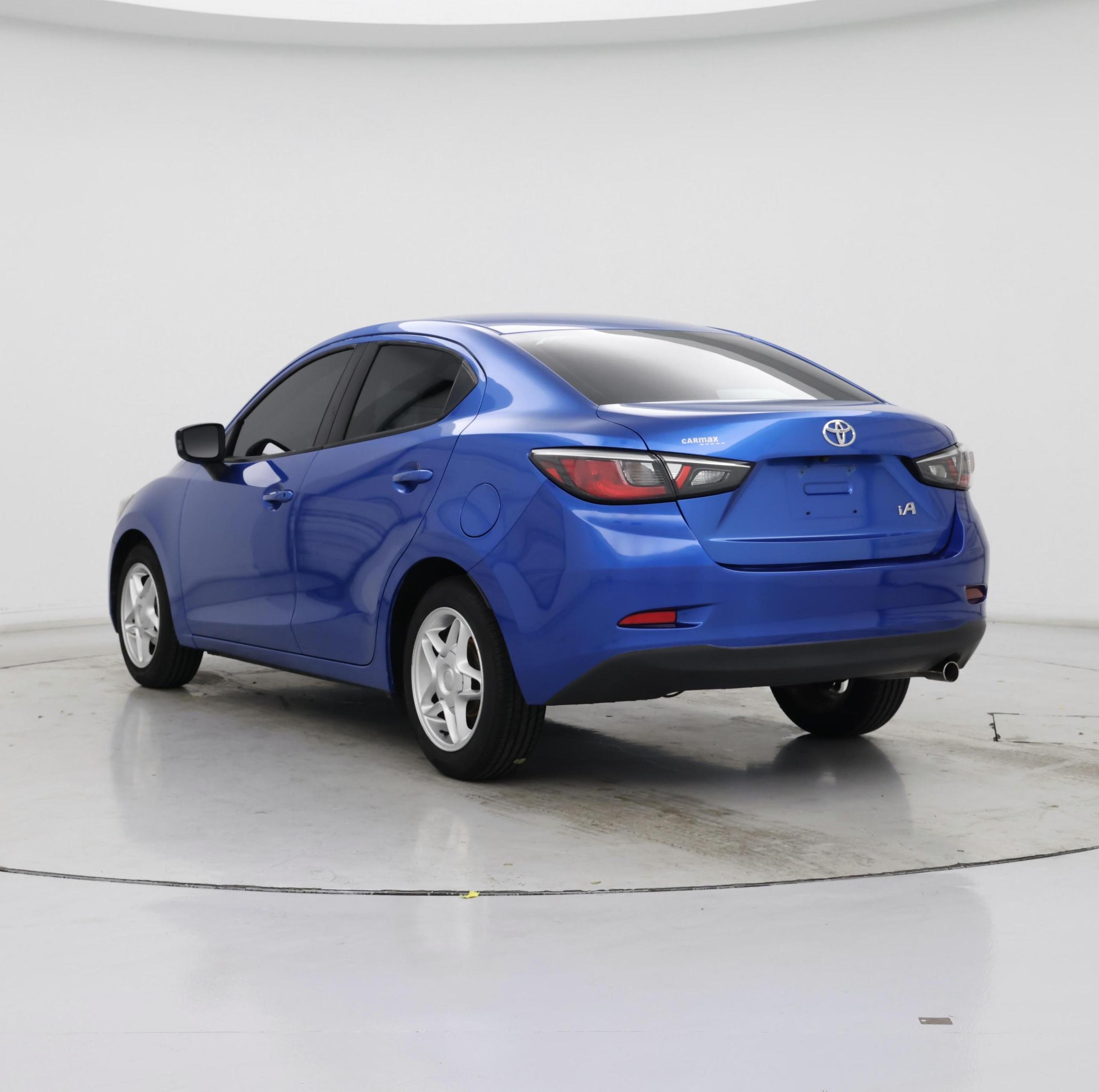 Thumbnail: 2017 Toyota Yaris iA - 2