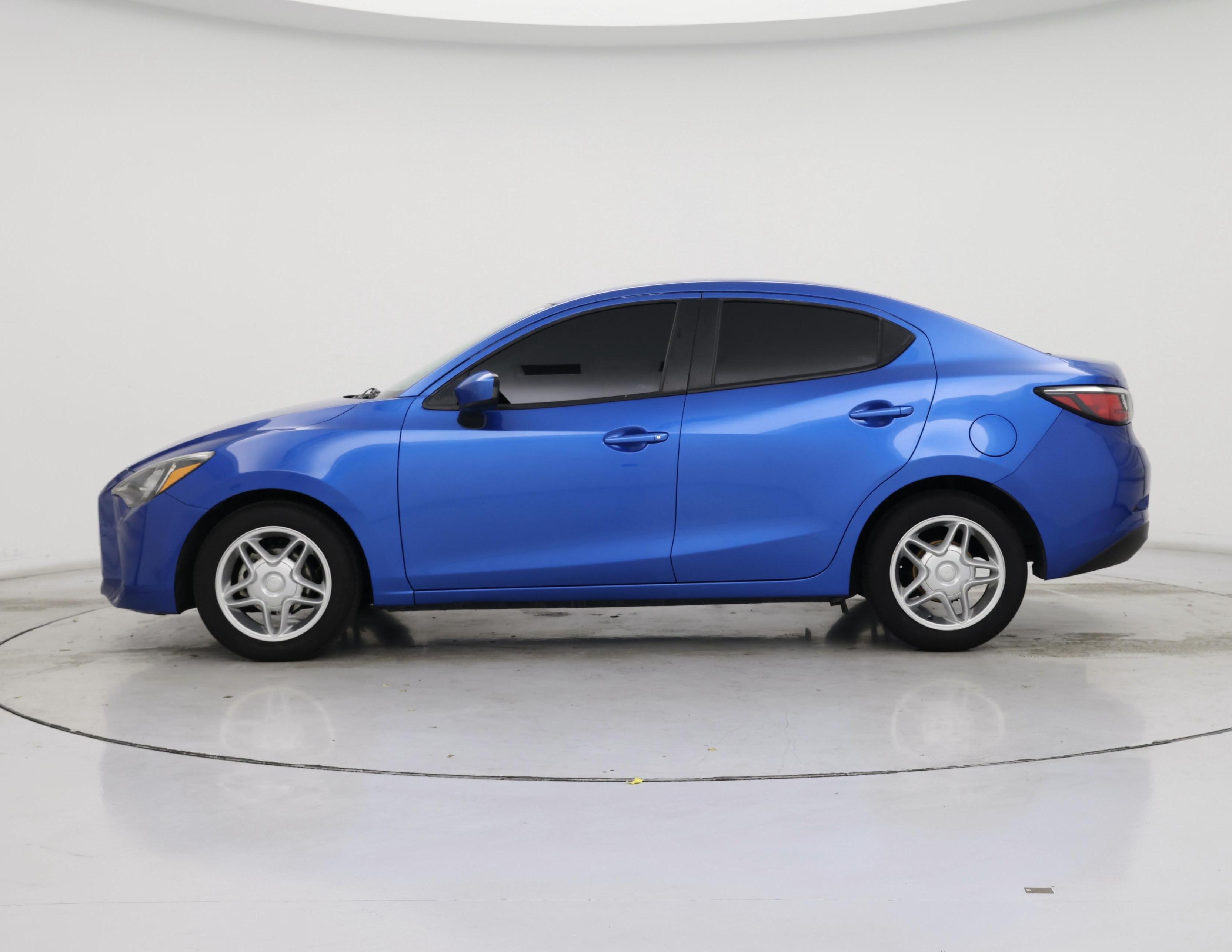 Thumbnail: 2017 Toyota Yaris iA - 3