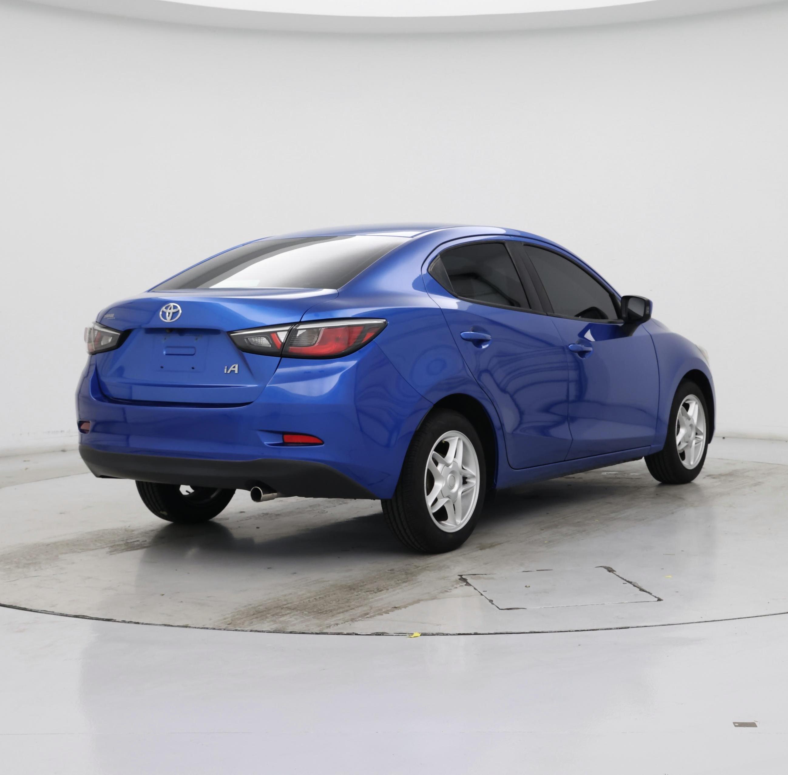 Thumbnail: 2017 Toyota Yaris iA - 8