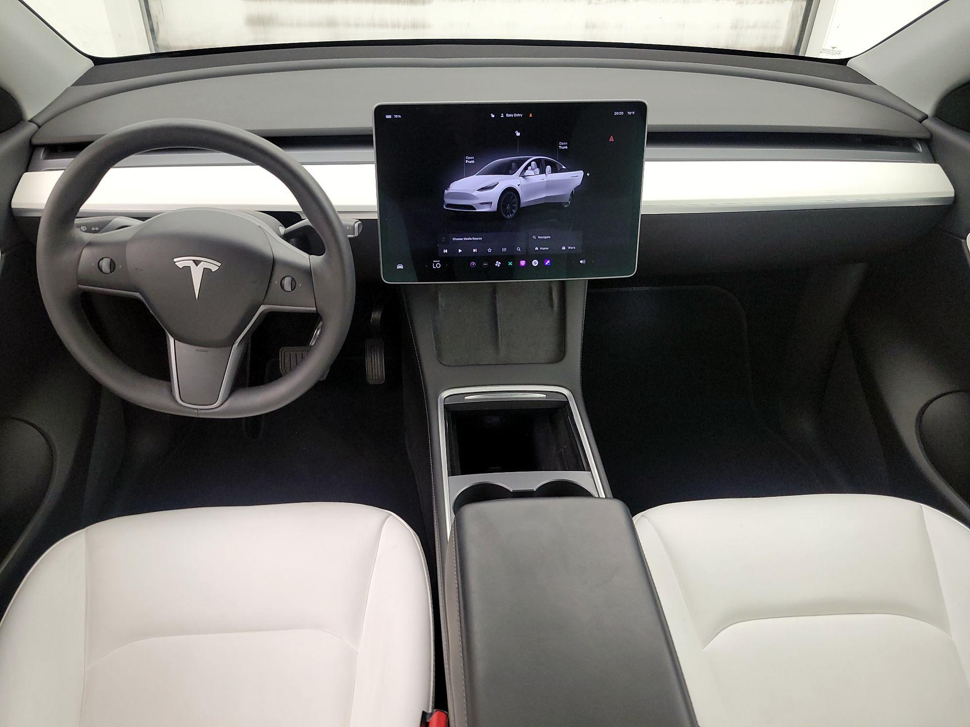 Thumbnail: 2022 Tesla Model Y - 9