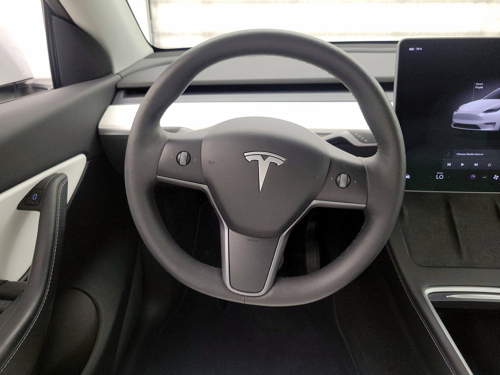 Thumbnail: 2022 Tesla Model Y - 10