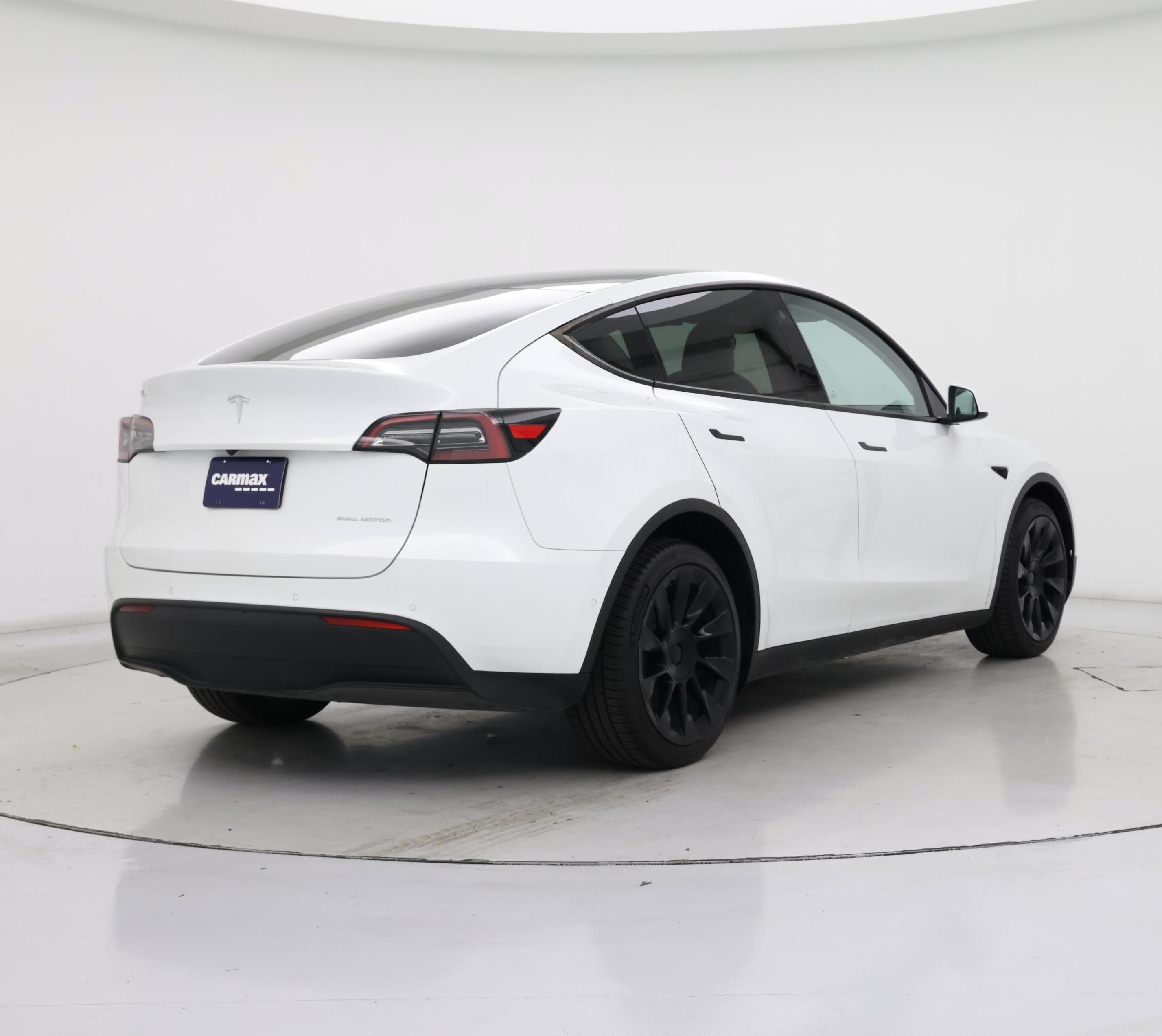 Thumbnail: 2022 Tesla Model Y - 8
