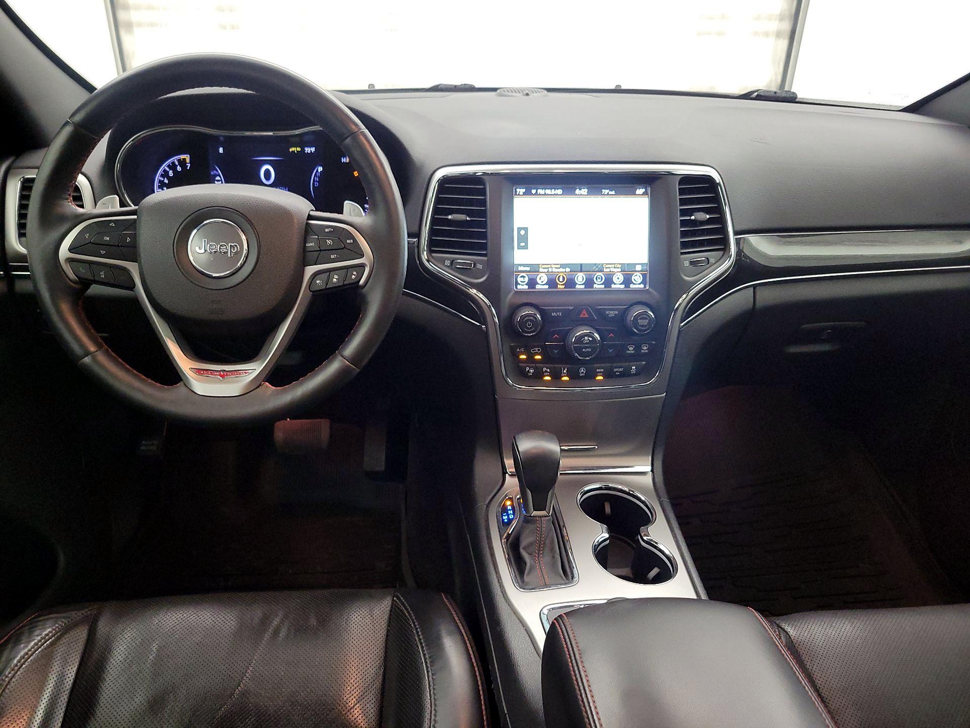Thumbnail: 2018 Jeep Grand Cherokee - 9
