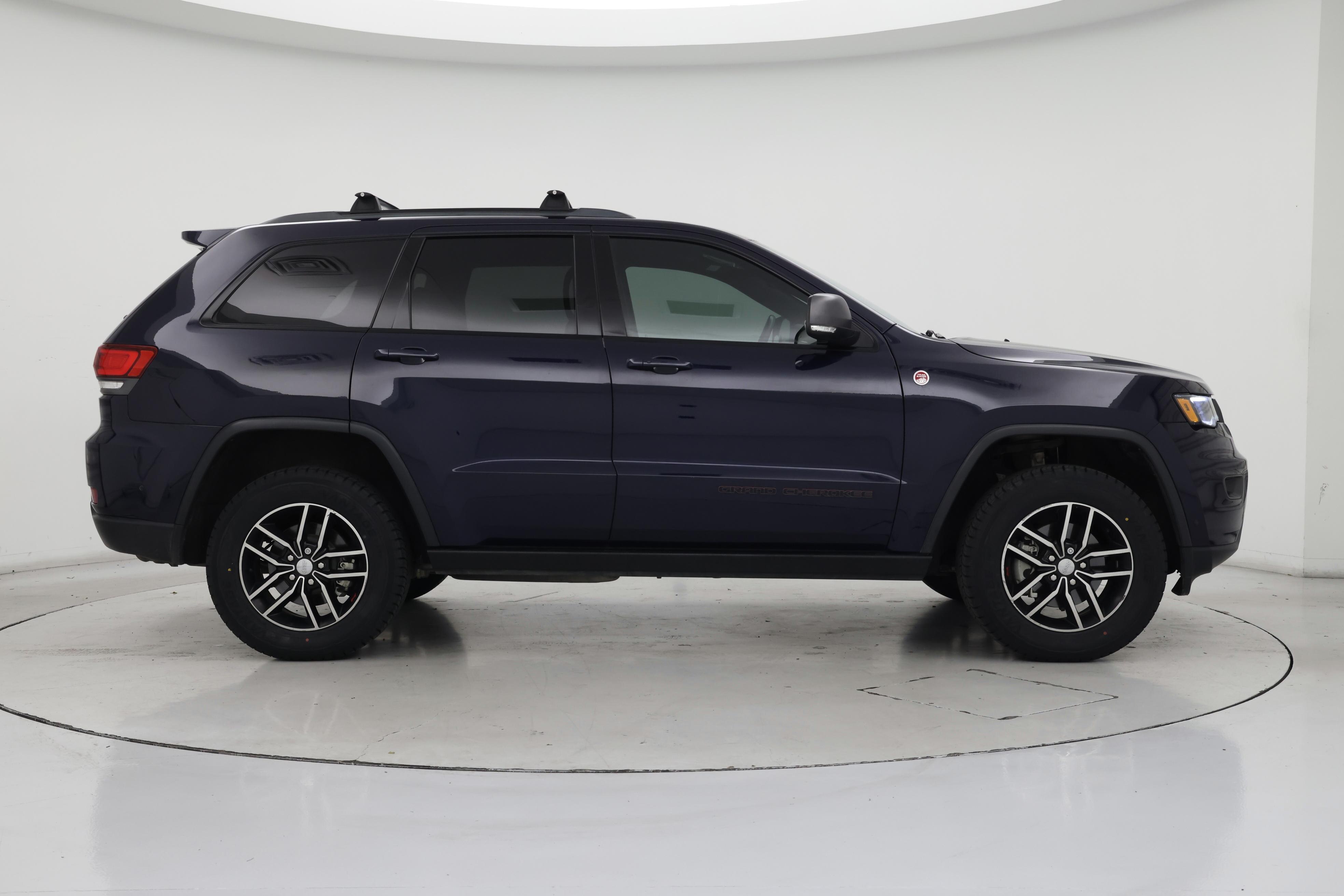 Thumbnail: 2018 Jeep Grand Cherokee - 7