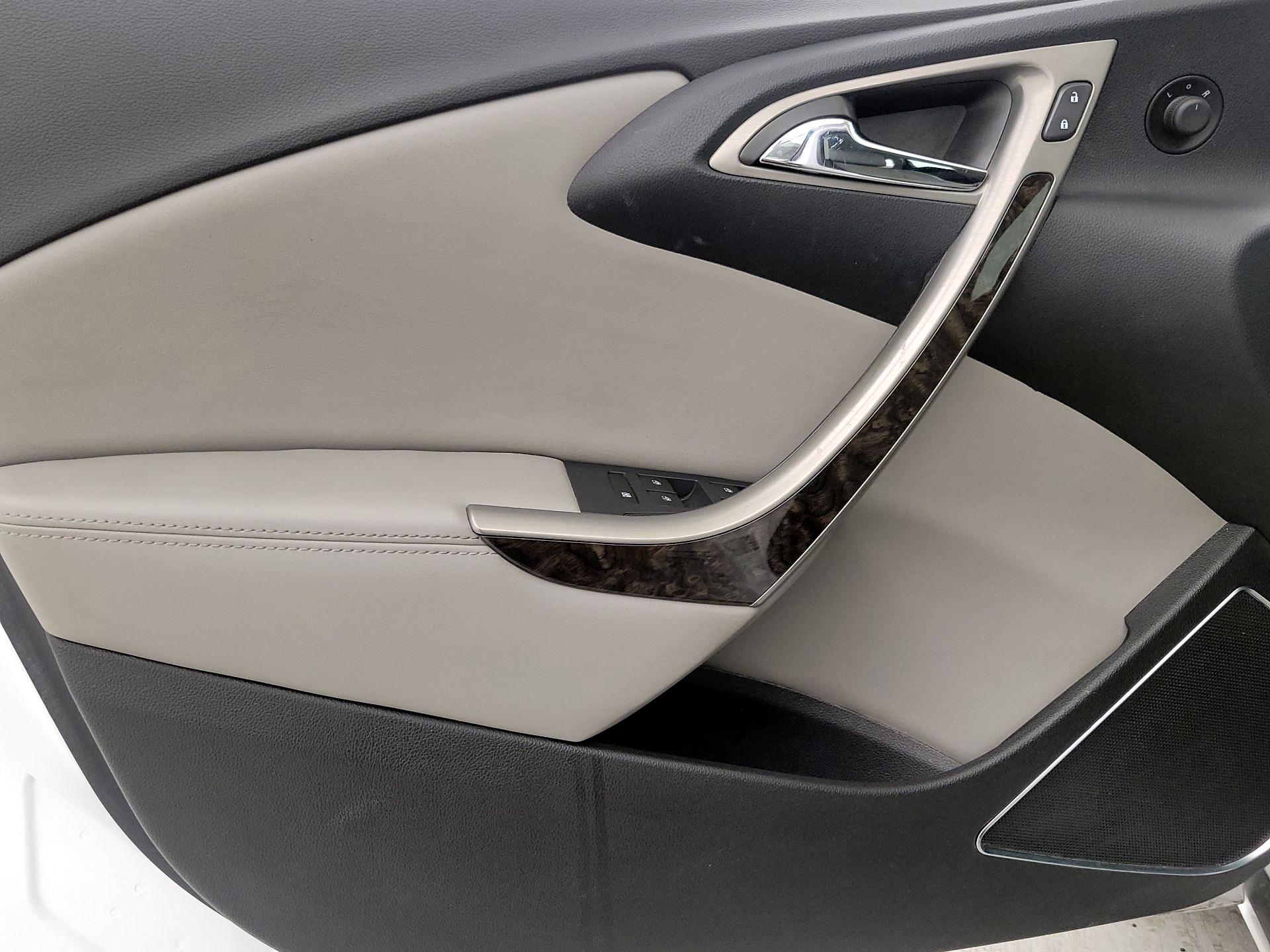 Thumbnail: 2015 Buick Verano - 12