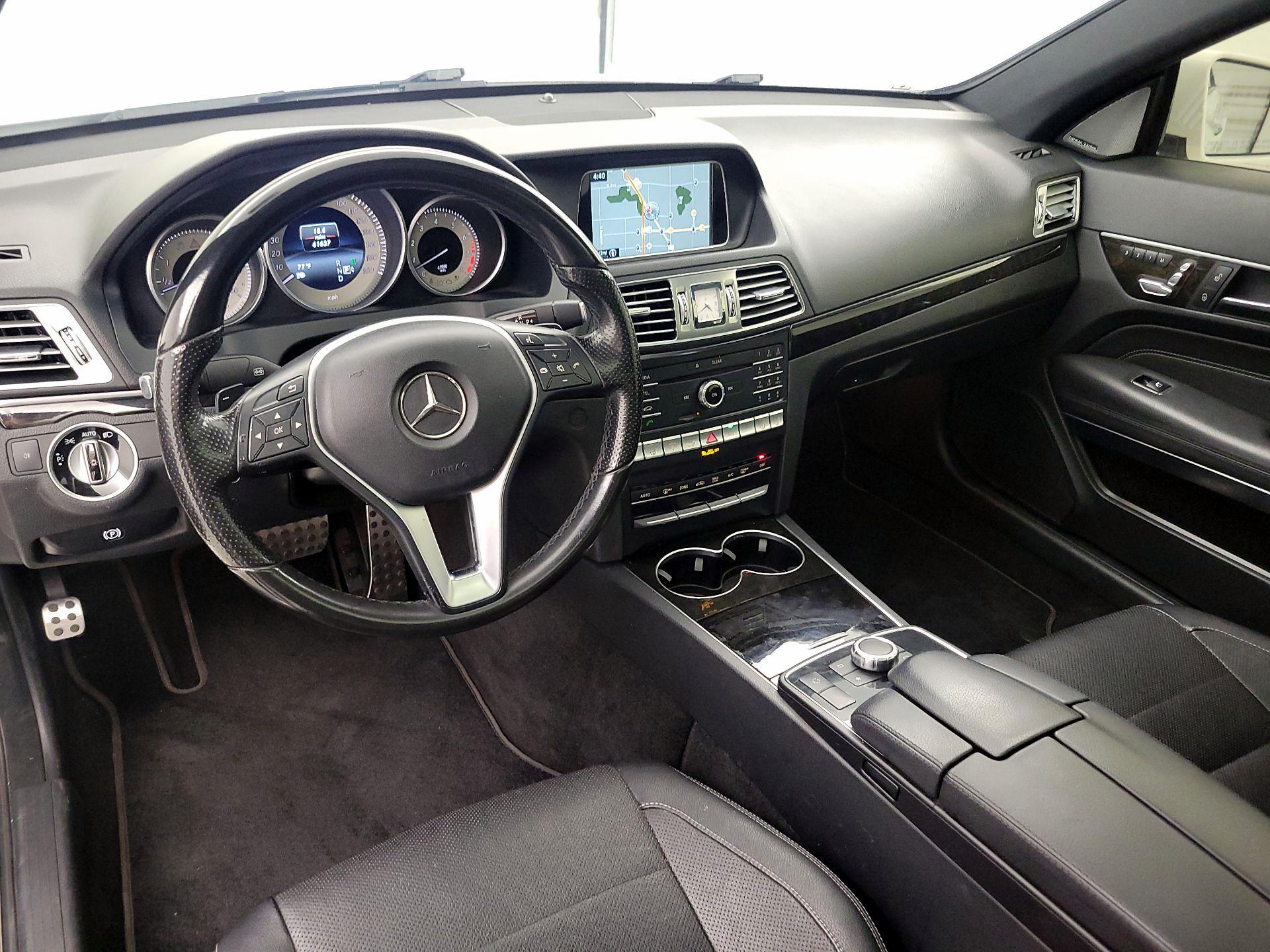 Thumbnail: 2016 Mercedes-Benz E-Class - 9
