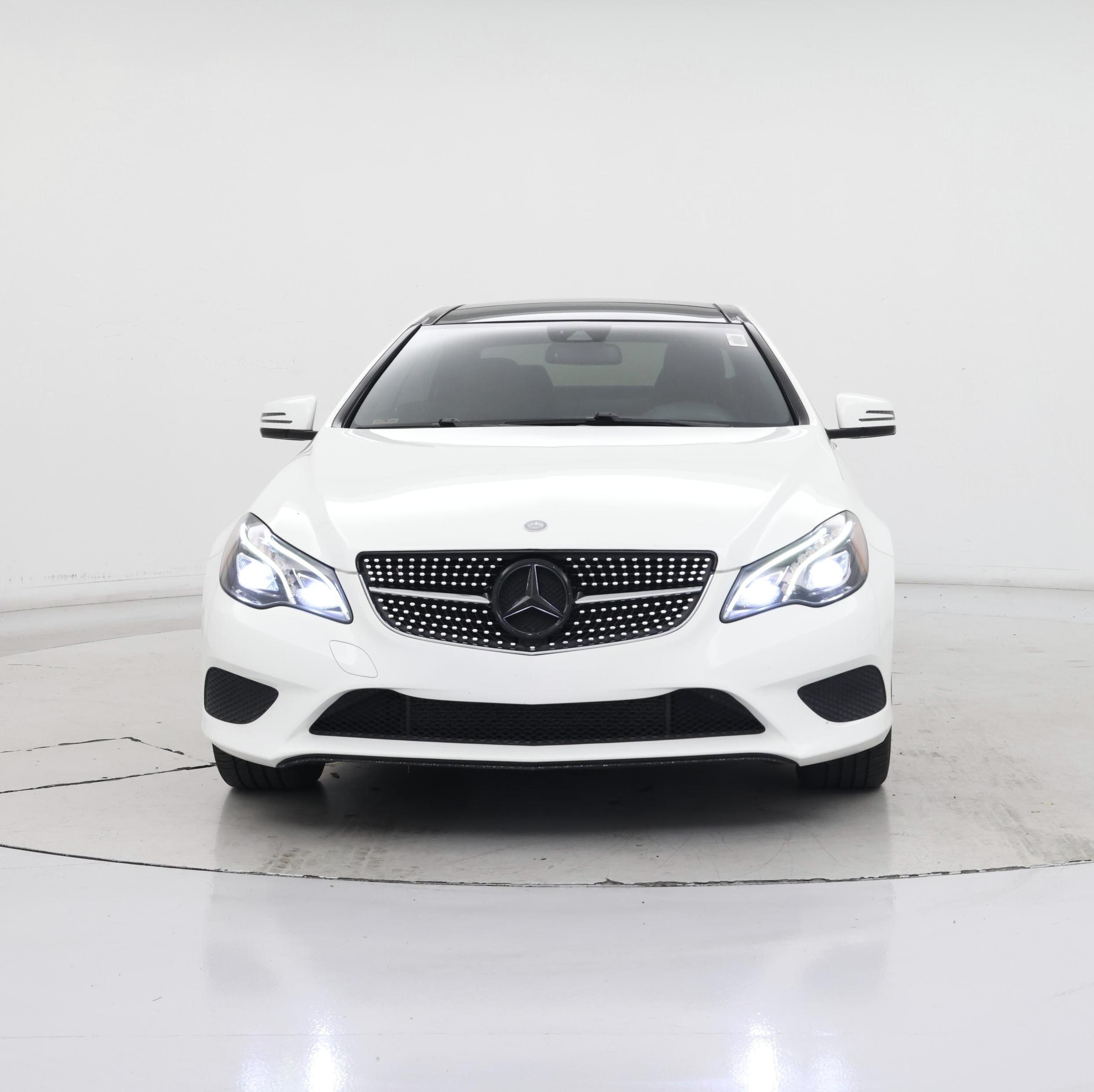 Thumbnail: 2016 Mercedes-Benz E-Class - 5