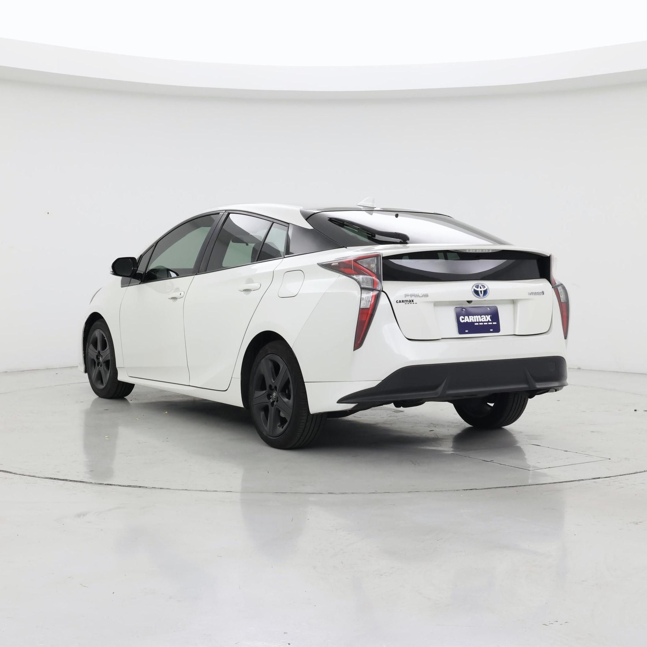 Thumbnail: 2017 Toyota Prius - 2