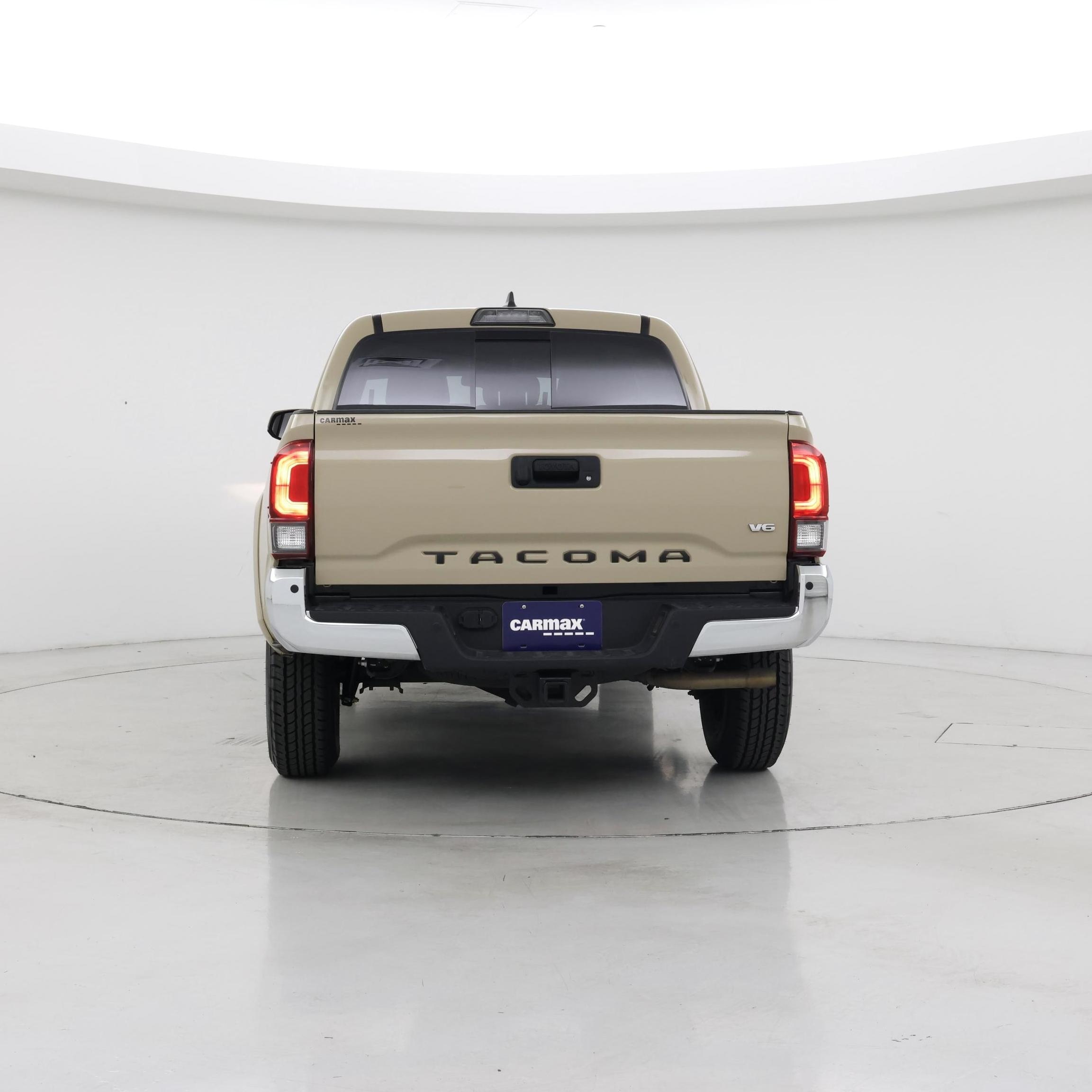 Thumbnail: 2019 Toyota Tacoma - 6