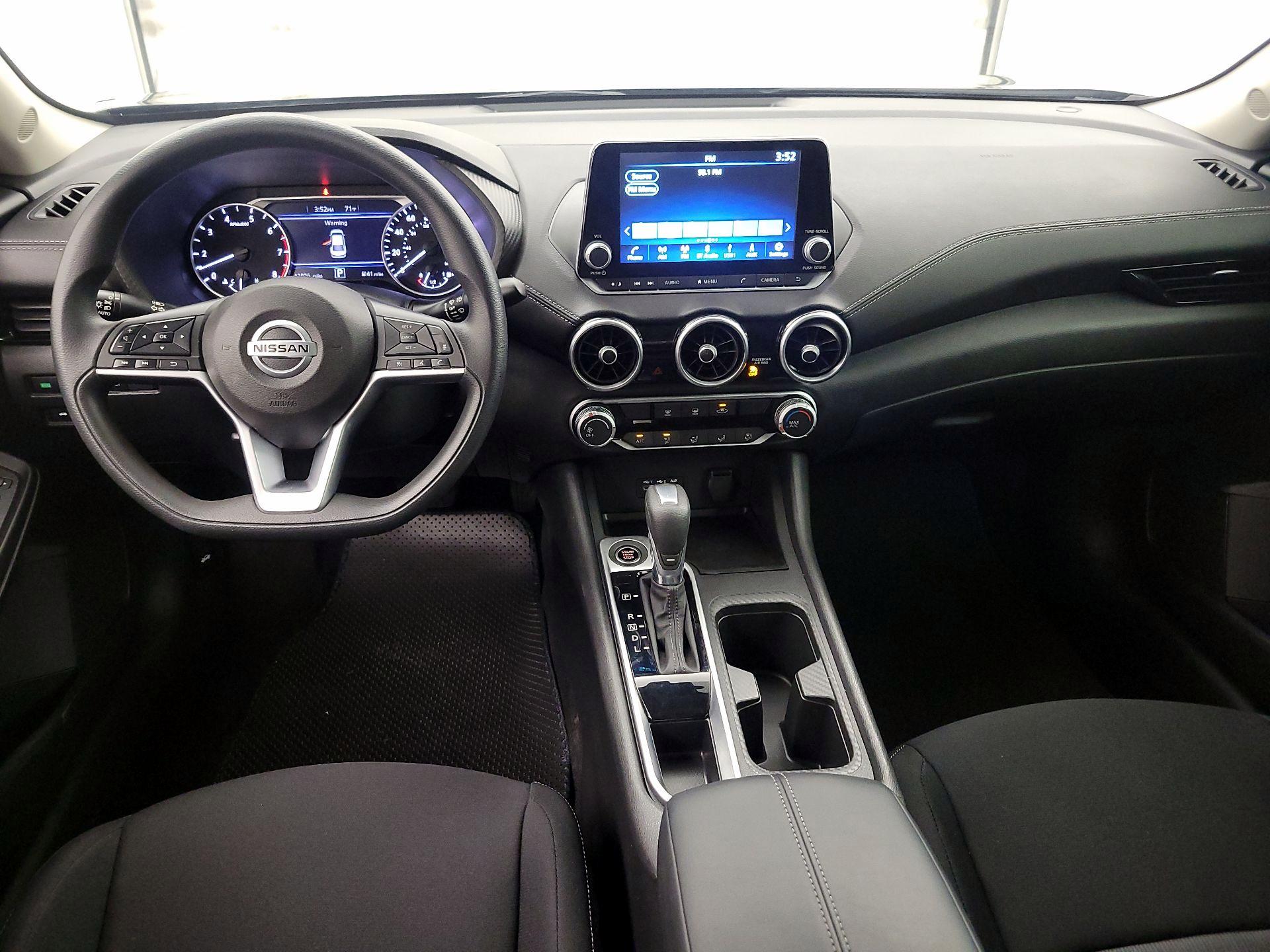 Thumbnail: 2023 Nissan Sentra - 9