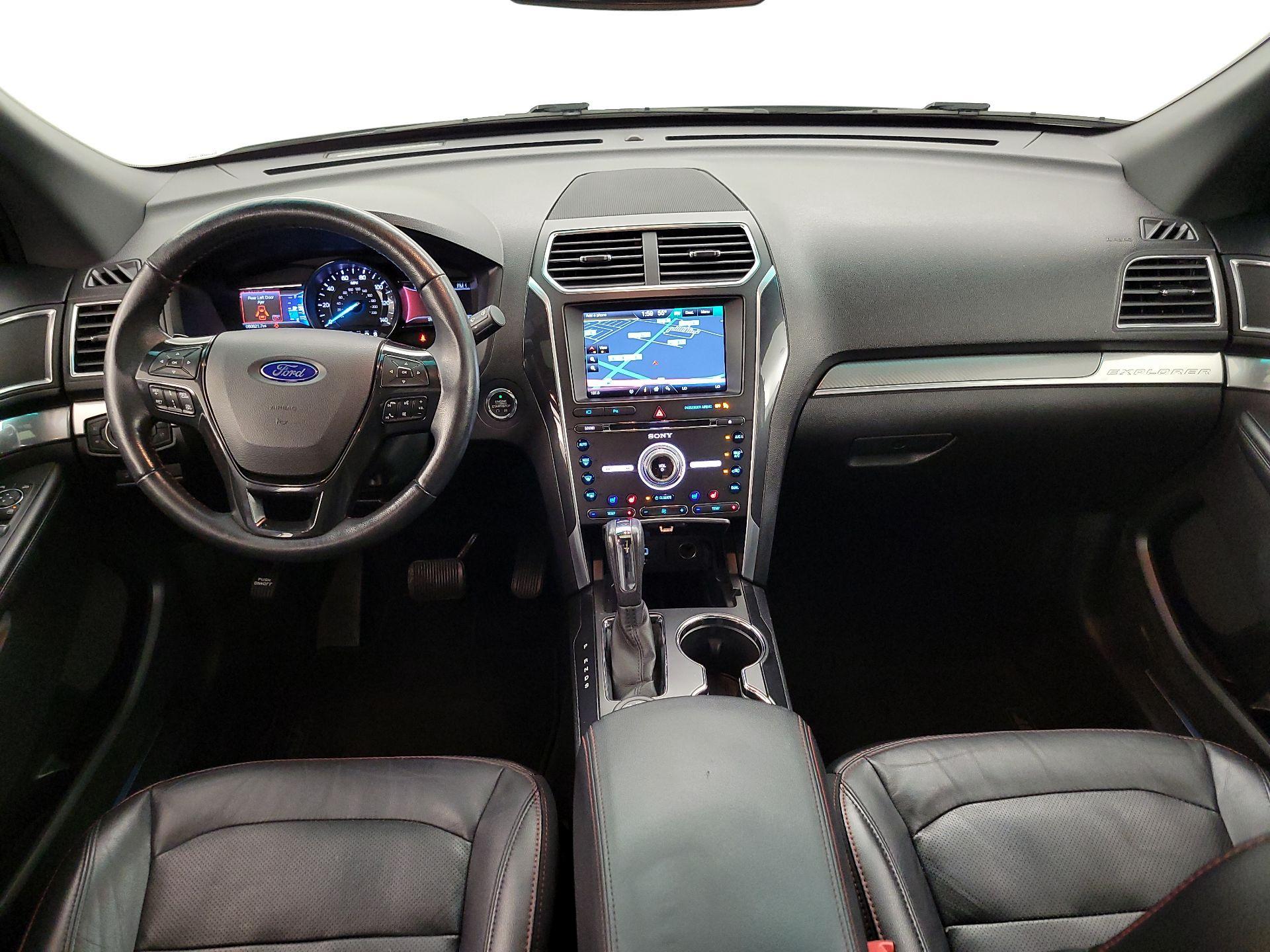 Thumbnail: 2016 Ford Explorer - 9