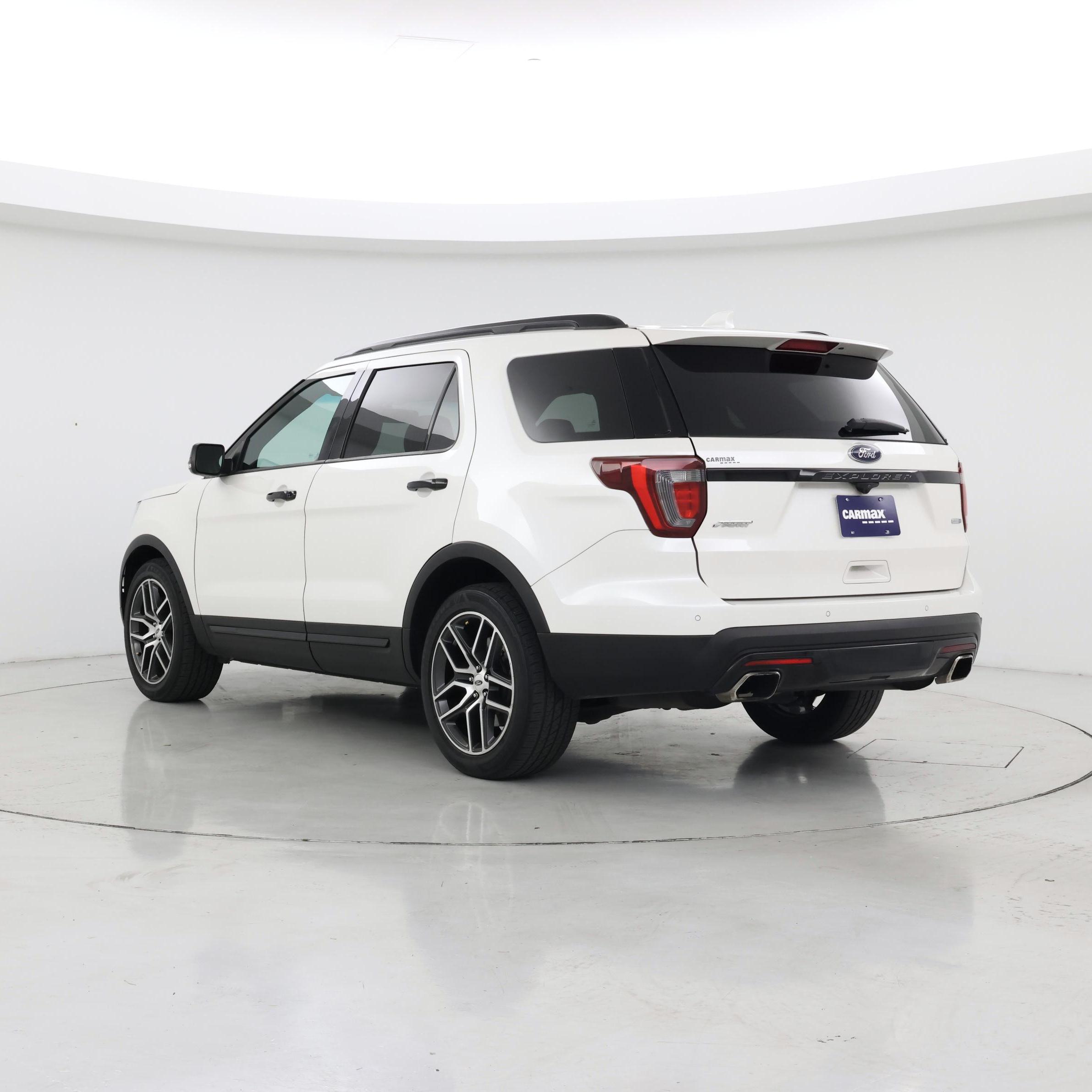 Thumbnail: 2016 Ford Explorer - 2