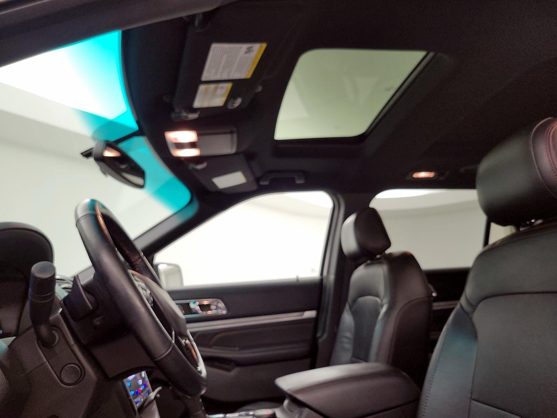 Thumbnail: 2016 Ford Explorer - 20