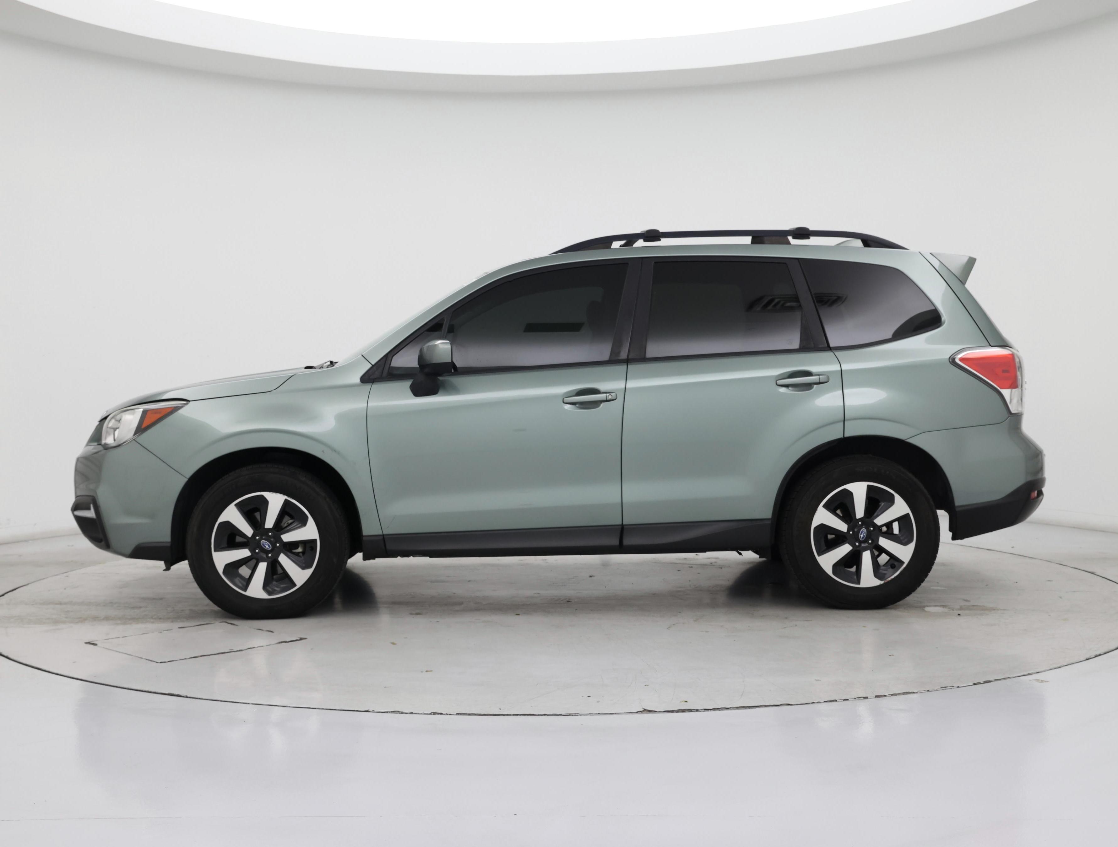 Thumbnail: 2018 Subaru Forester - 3