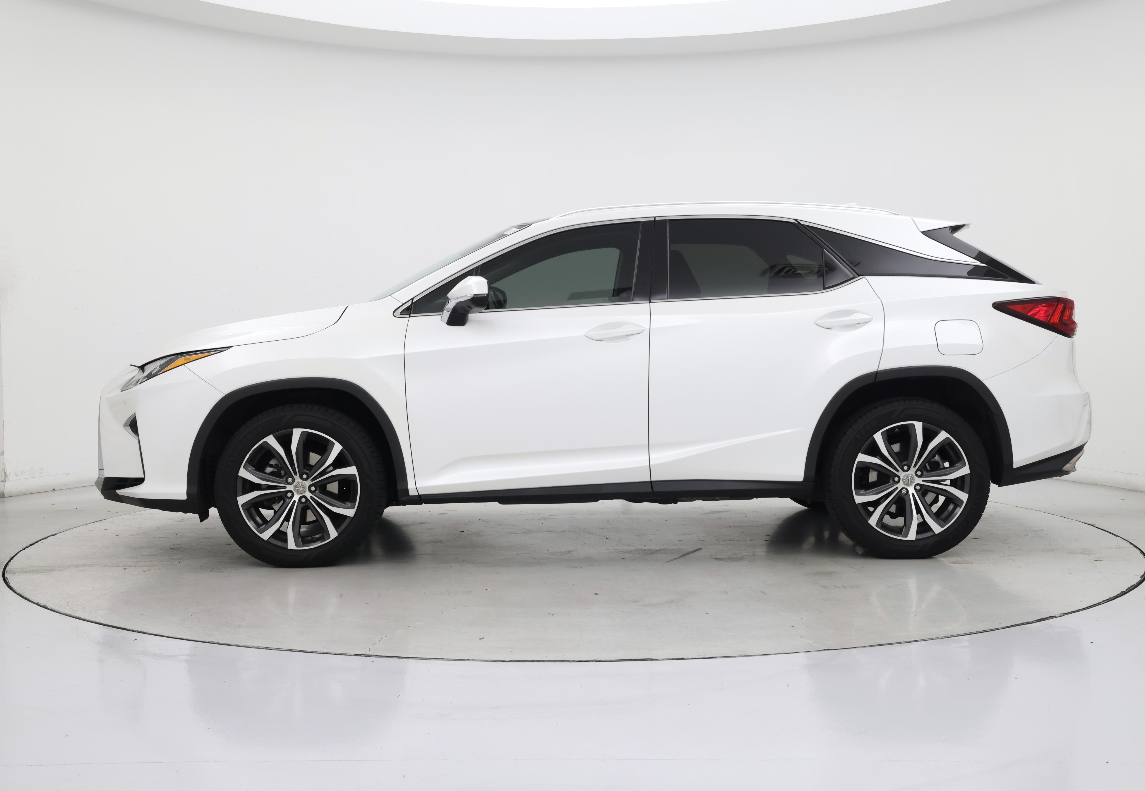 Thumbnail: 2017 Lexus RX - 3