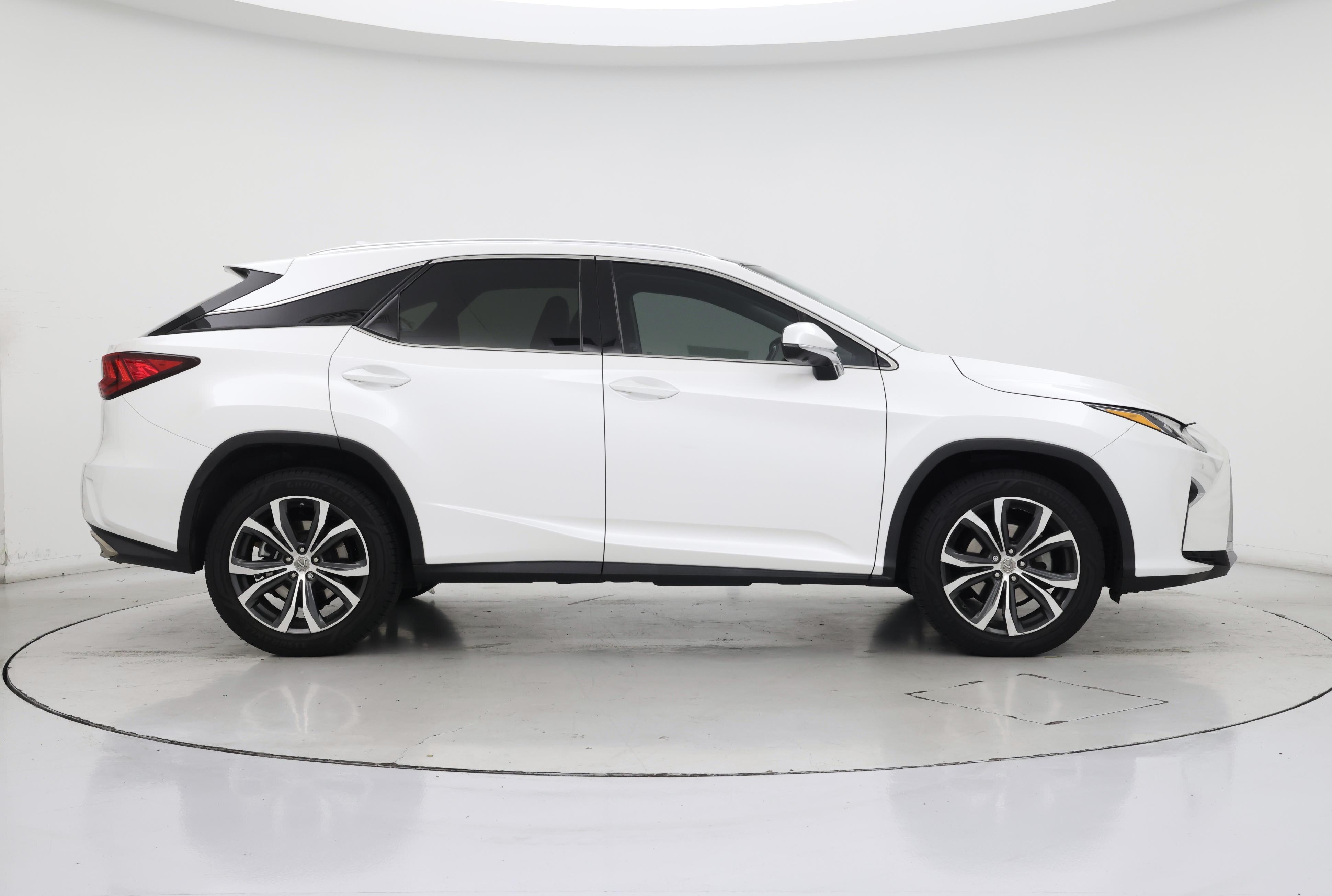 Thumbnail: 2017 Lexus RX - 7