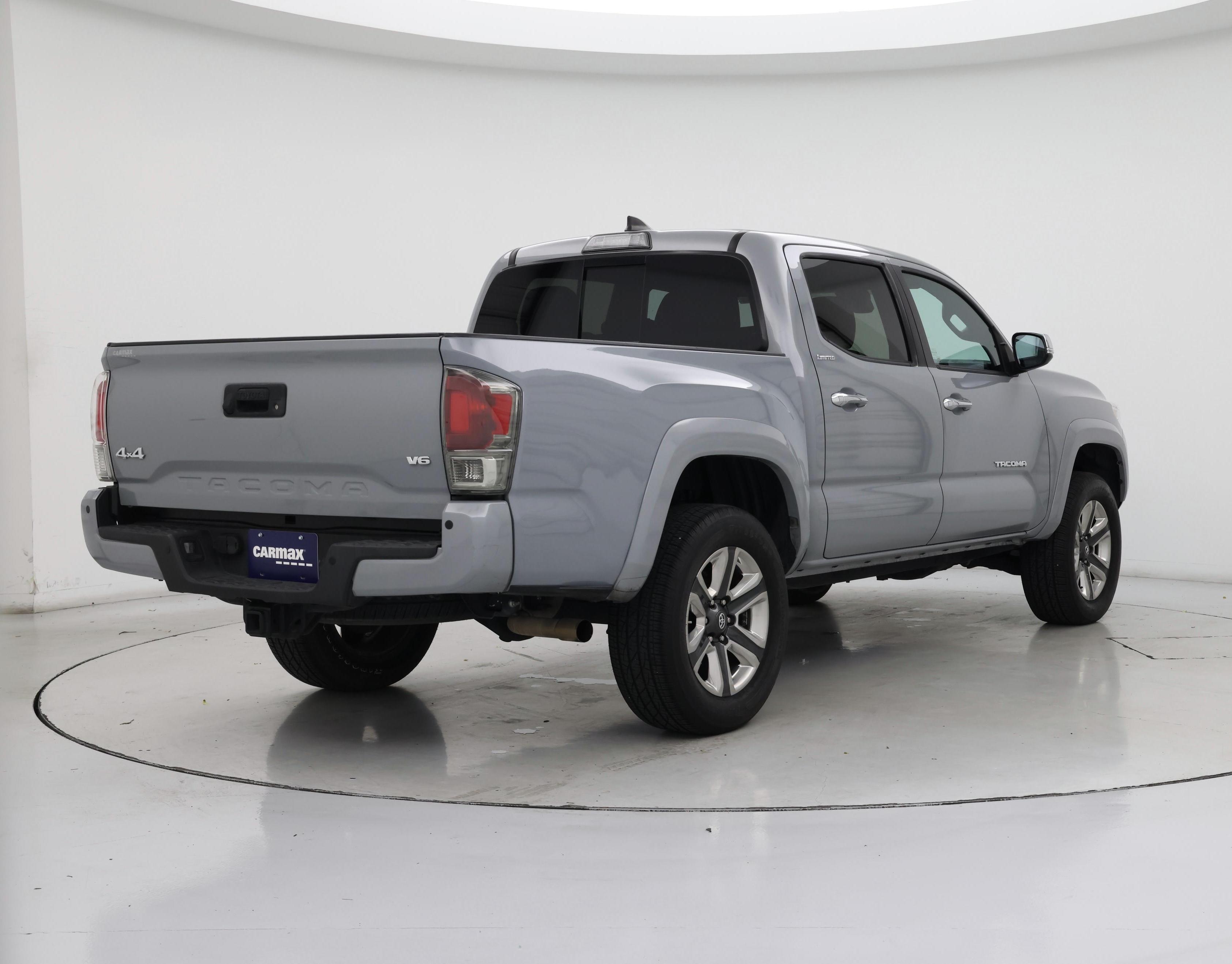 Thumbnail: 2019 Toyota Tacoma - 8