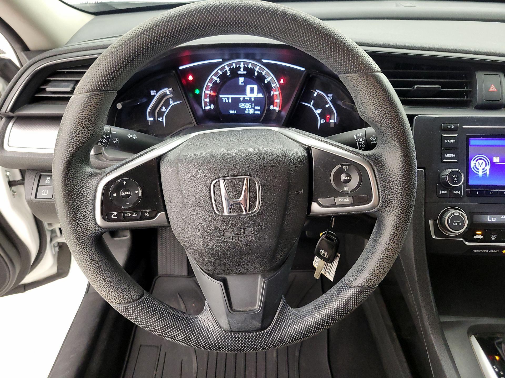 Thumbnail: 2017 Honda Civic - 10
