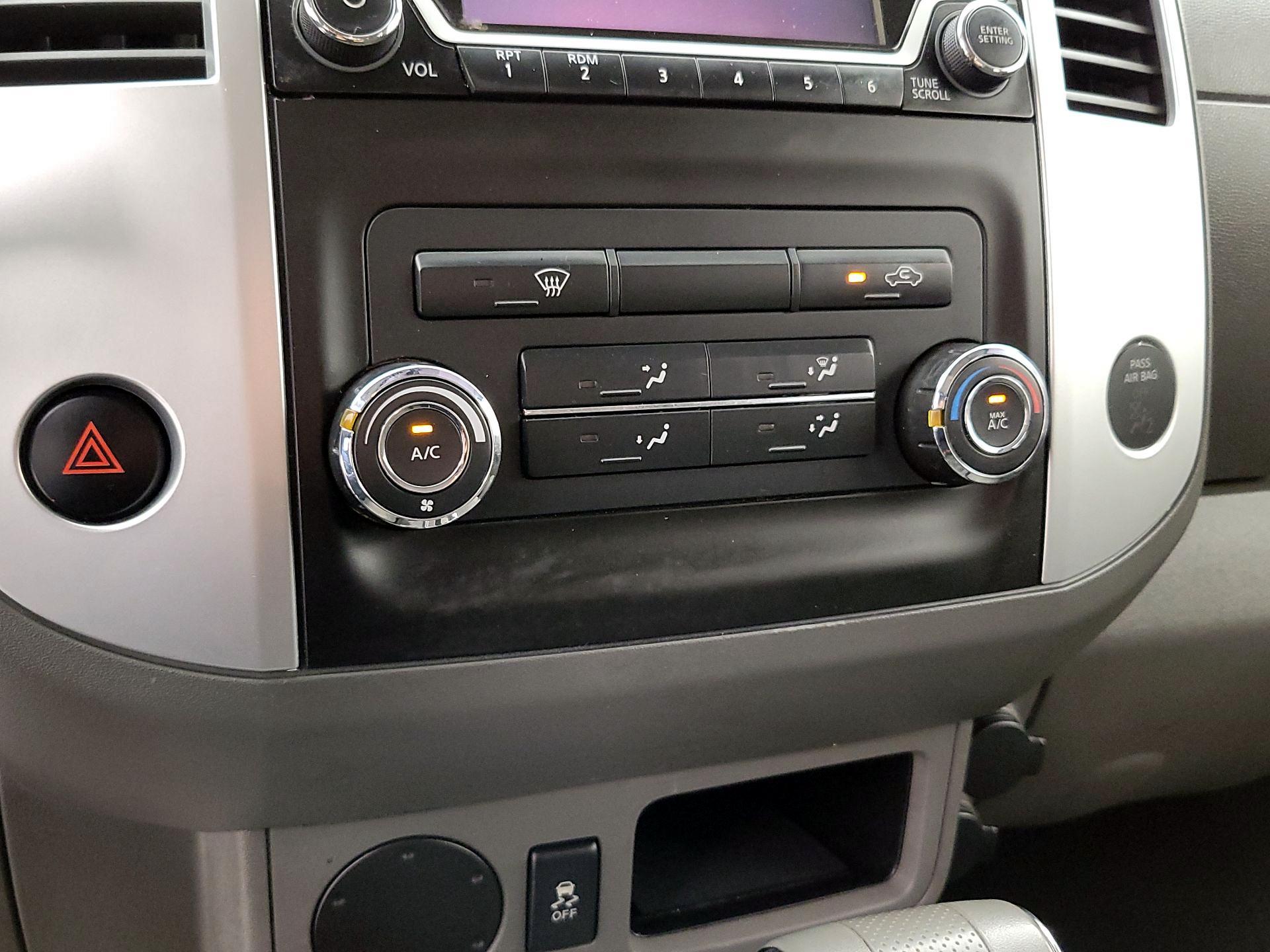 Thumbnail: 2015 Nissan Frontier - 15