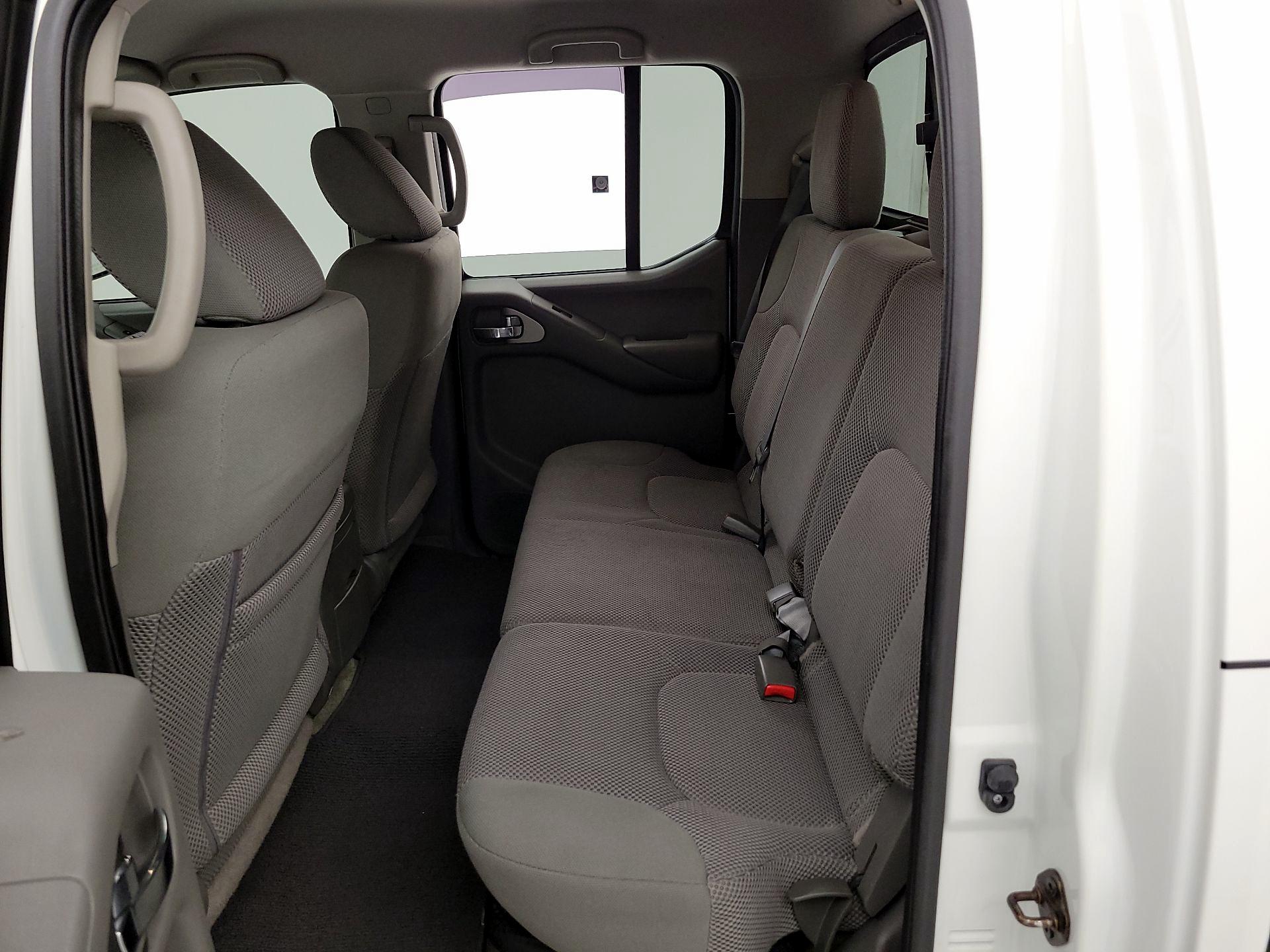 Thumbnail: 2015 Nissan Frontier - 17