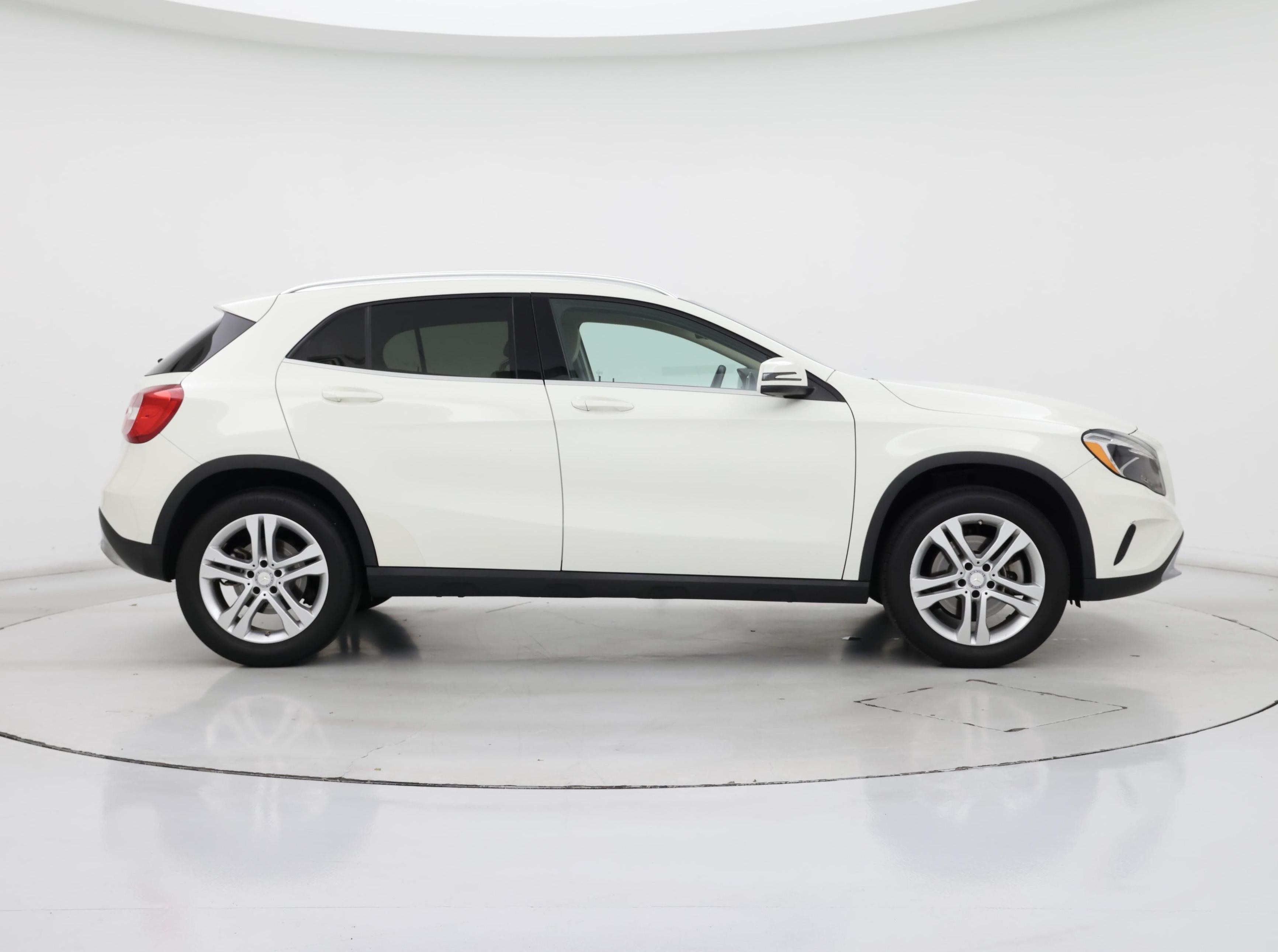Thumbnail: 2015 Mercedes-Benz GLA - 7