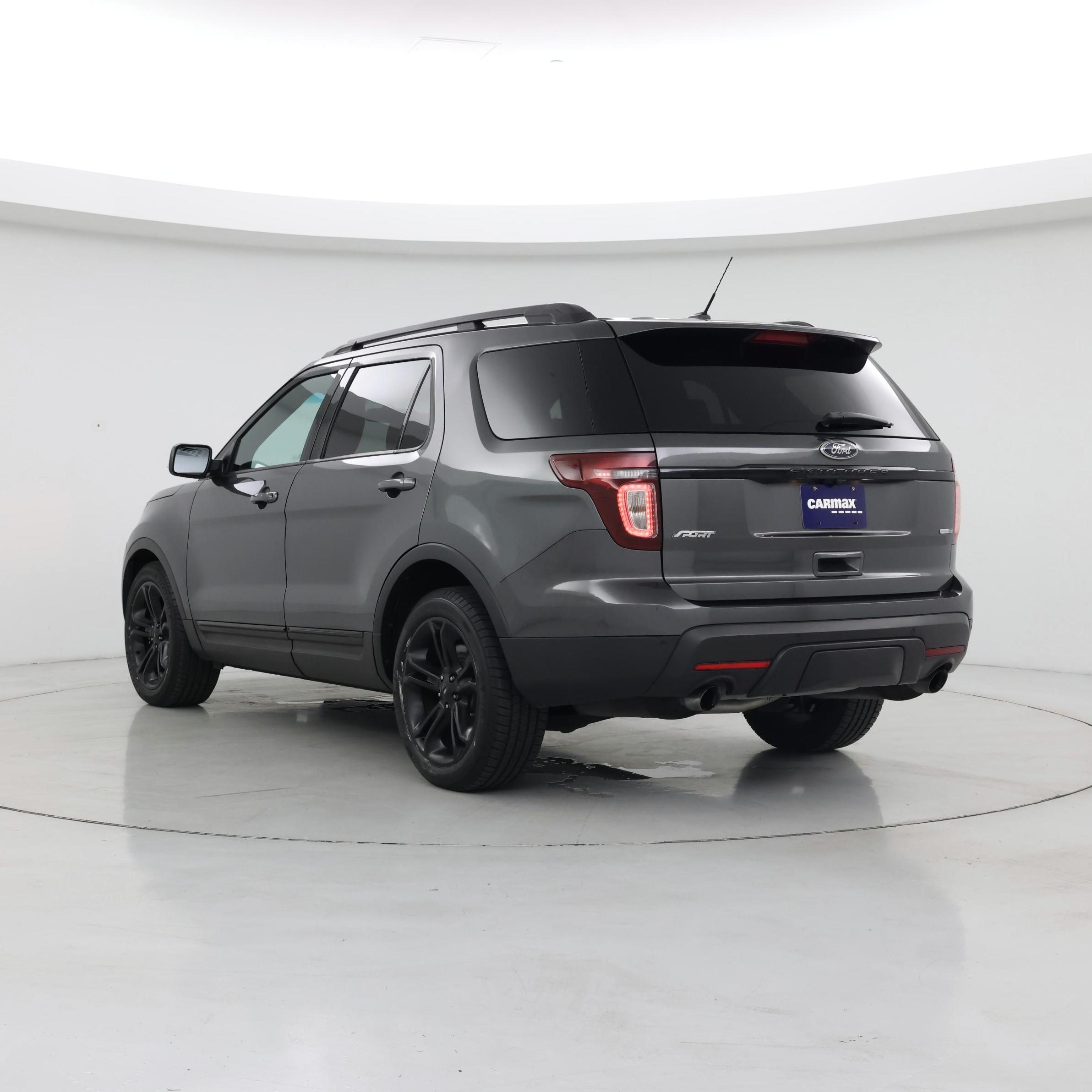 Thumbnail: 2015 Ford Explorer - 2