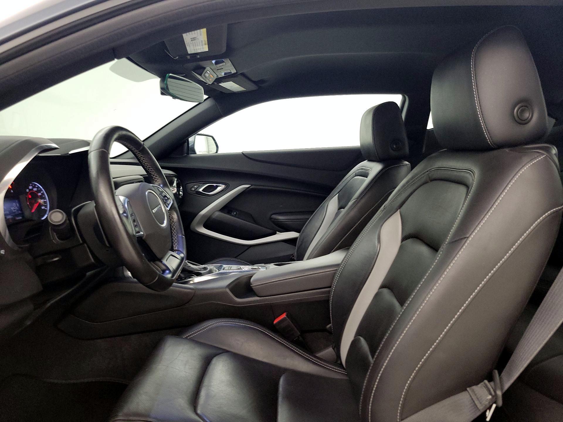 Thumbnail: 2019 Chevrolet Camaro - 11